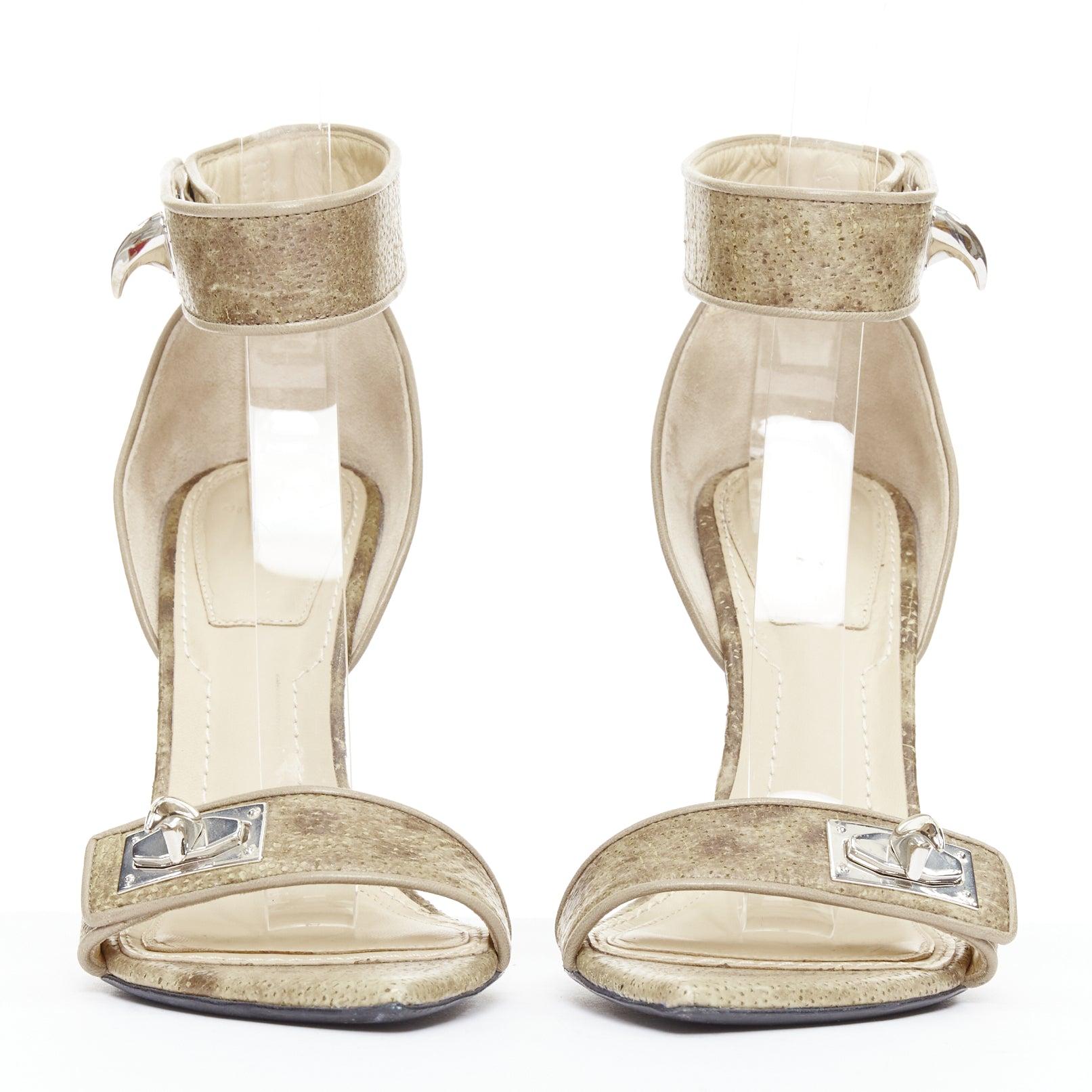 GIVENCHY Riccardo Tisci khaki leather silver sharktooth turnlock sandals EU38 (Beige) im Angebot