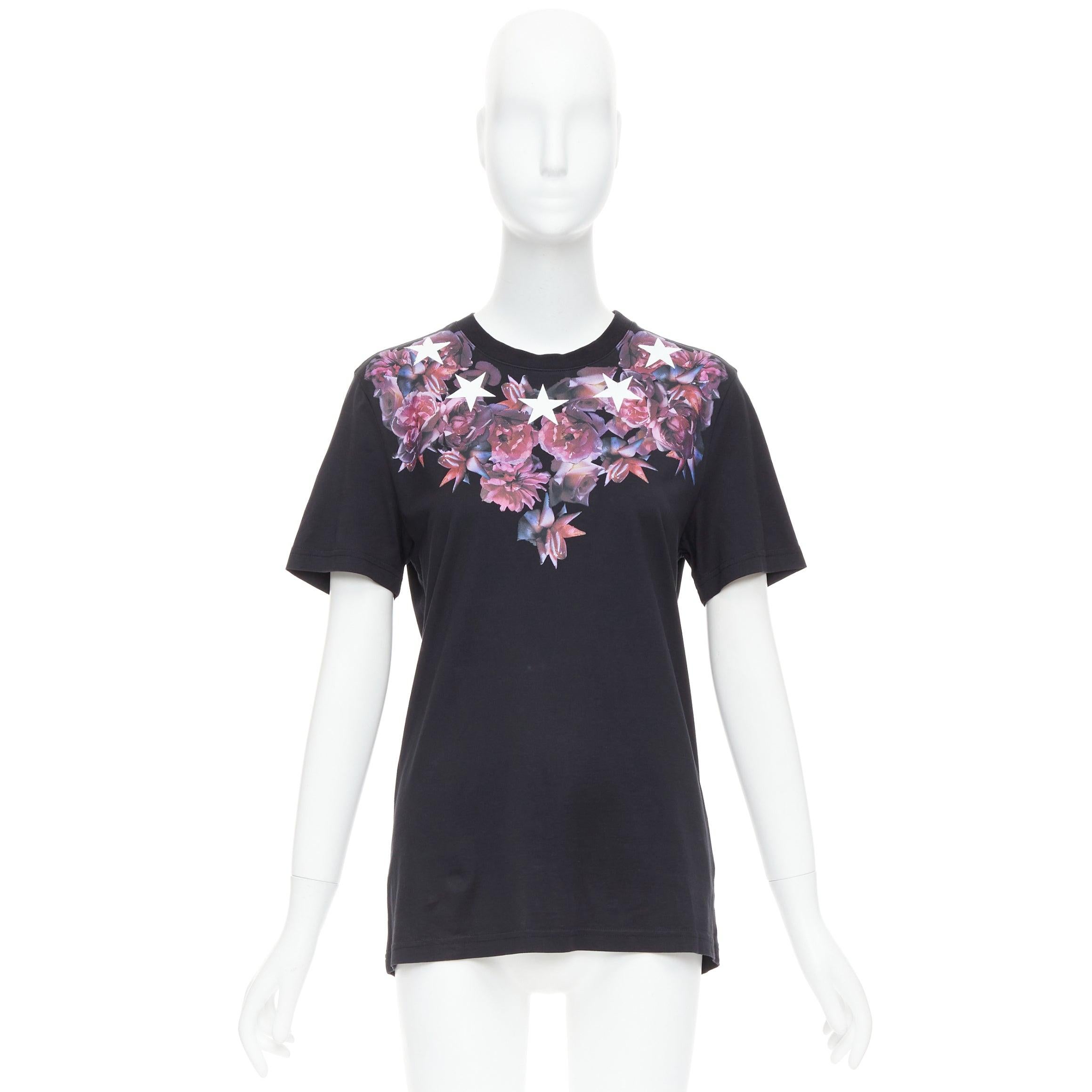 GIVENCHY Riccardo Tisci tshirt XS con fiori viola e stelle bianche e nere in vendita 4