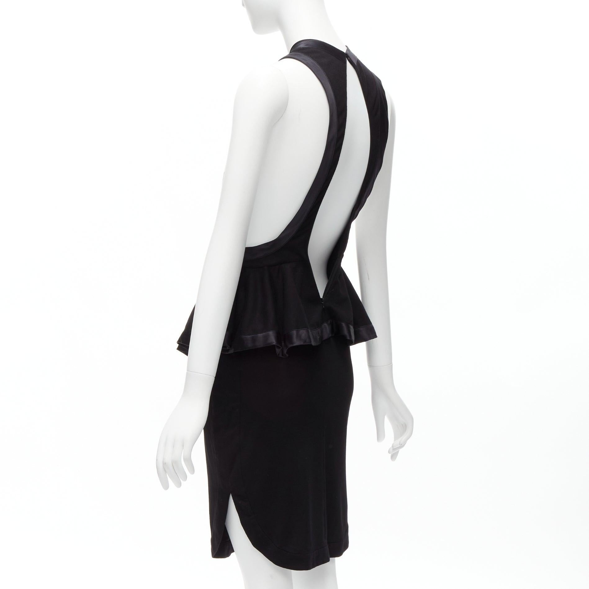 GIVENCHY RICCARDO TISCI Pasarela Vestido de satén negro con volante peplum racer en venta 1