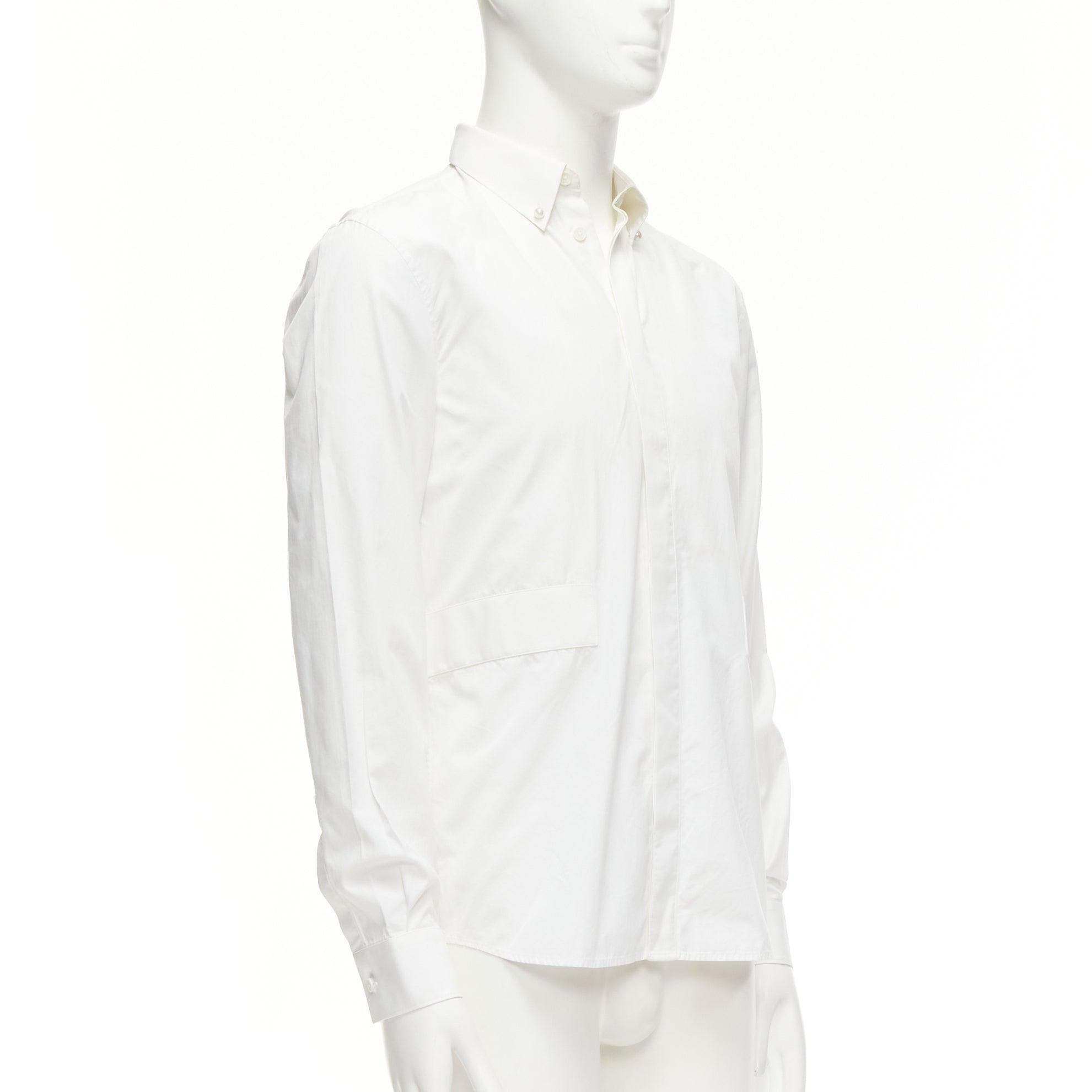 Gray GIVENCHY Riccardo Tisci white cotton band applique shirt EU39 M For Sale