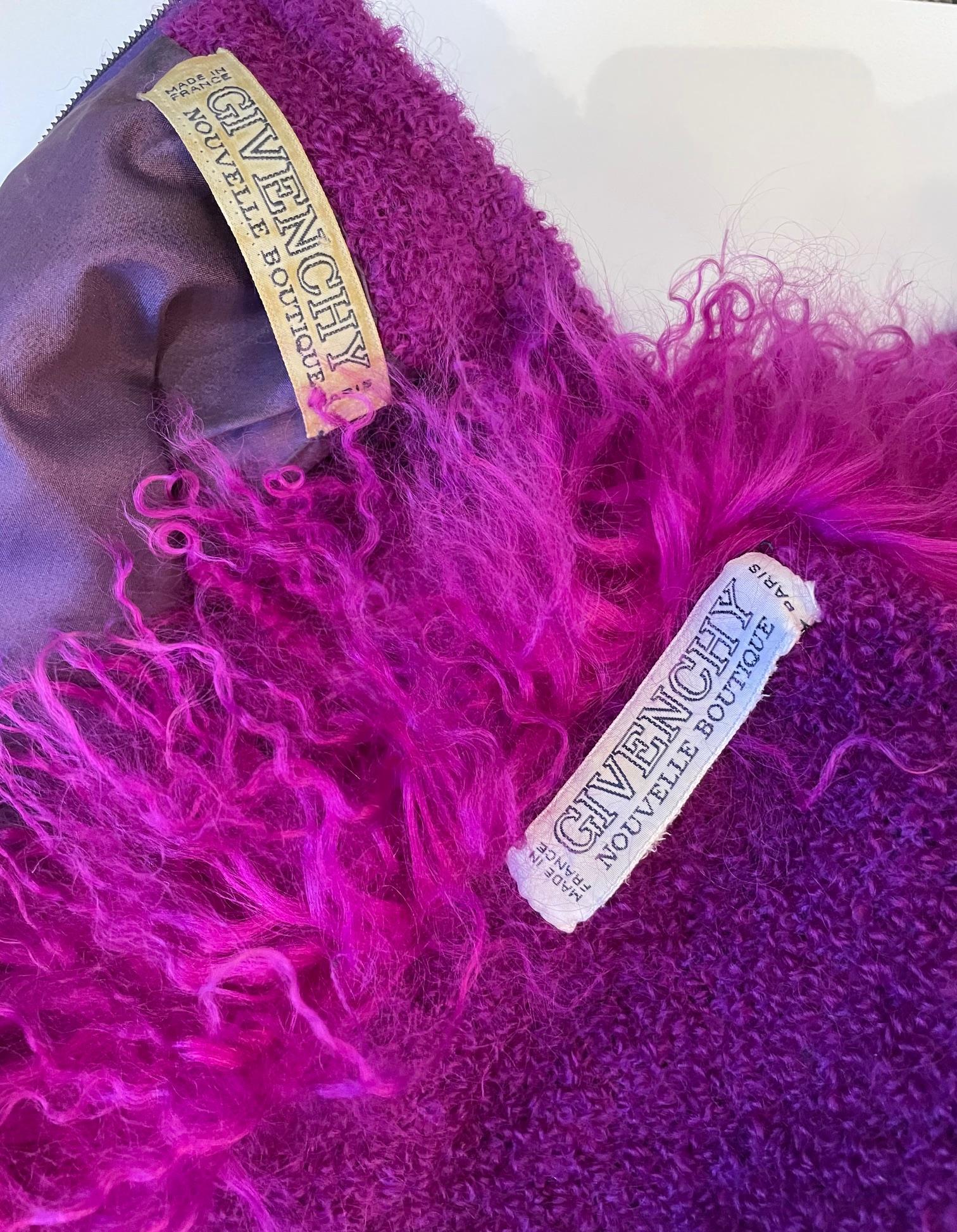 GIVENCHY Runway Tweed Bouclé Dress & Wrap-Scarf Trim Mohair C.1980s For Sale 1