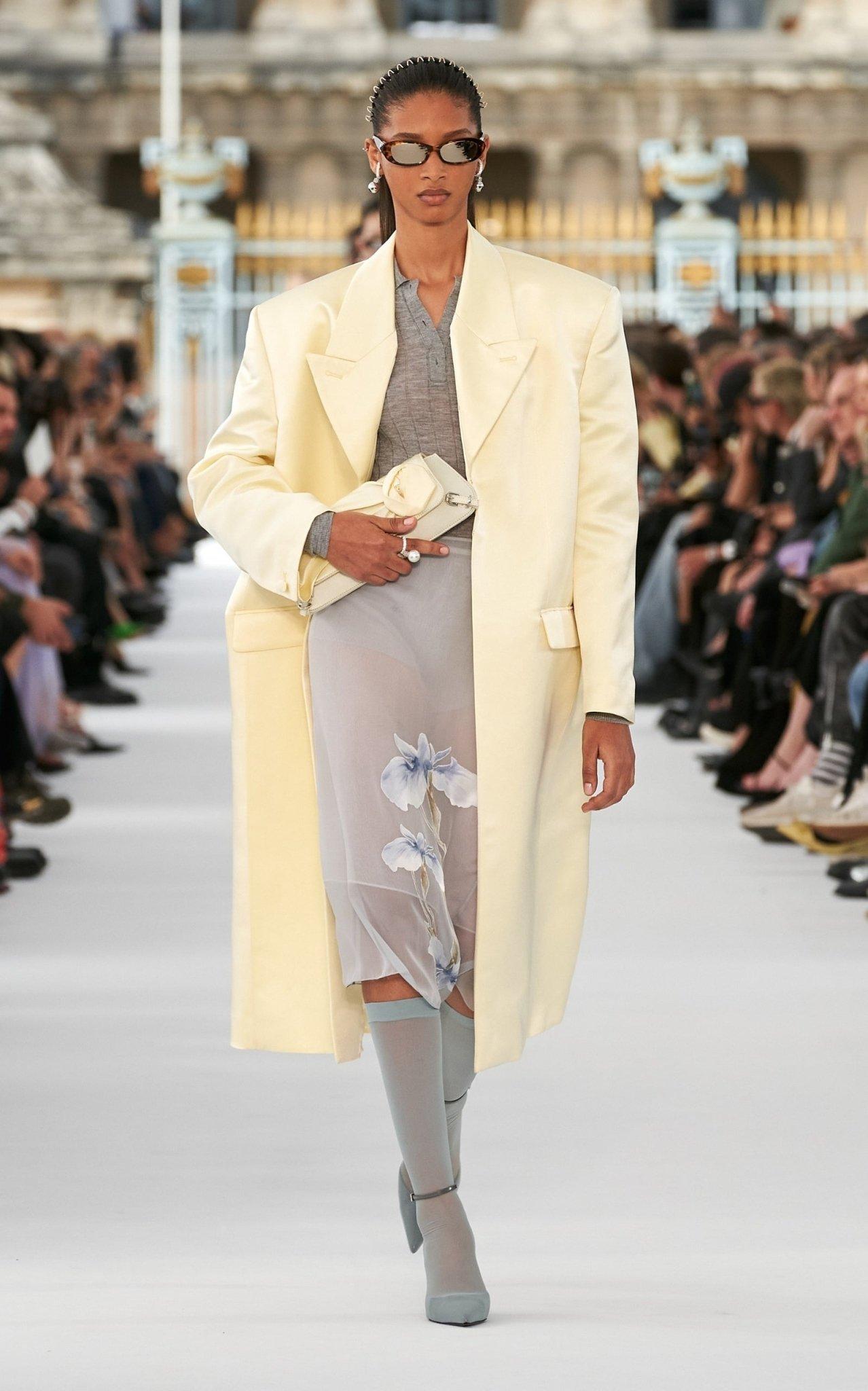 Givenchy Show Stocking Pump It38 - image 2