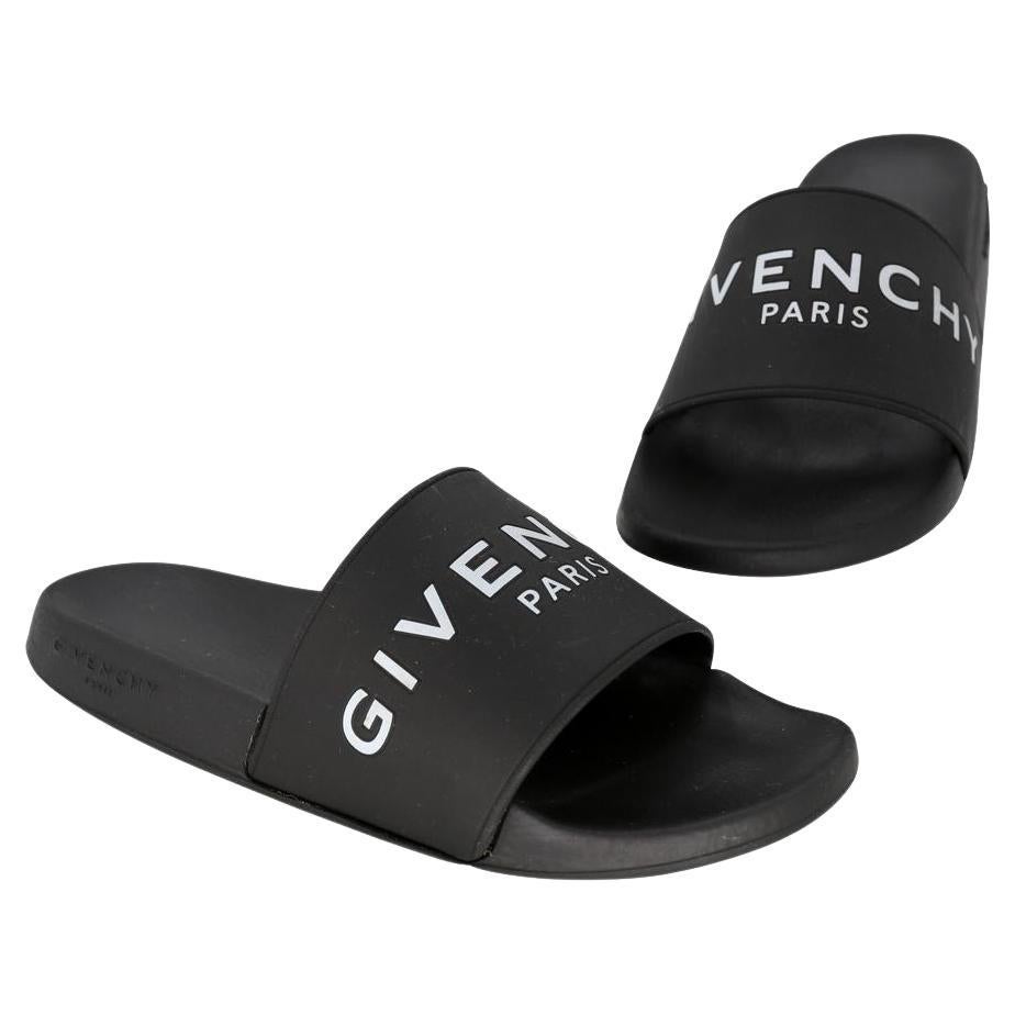 Givenchy Signature Print 39 Pool Beach Sandals GV-S06013P-0001 For Sale