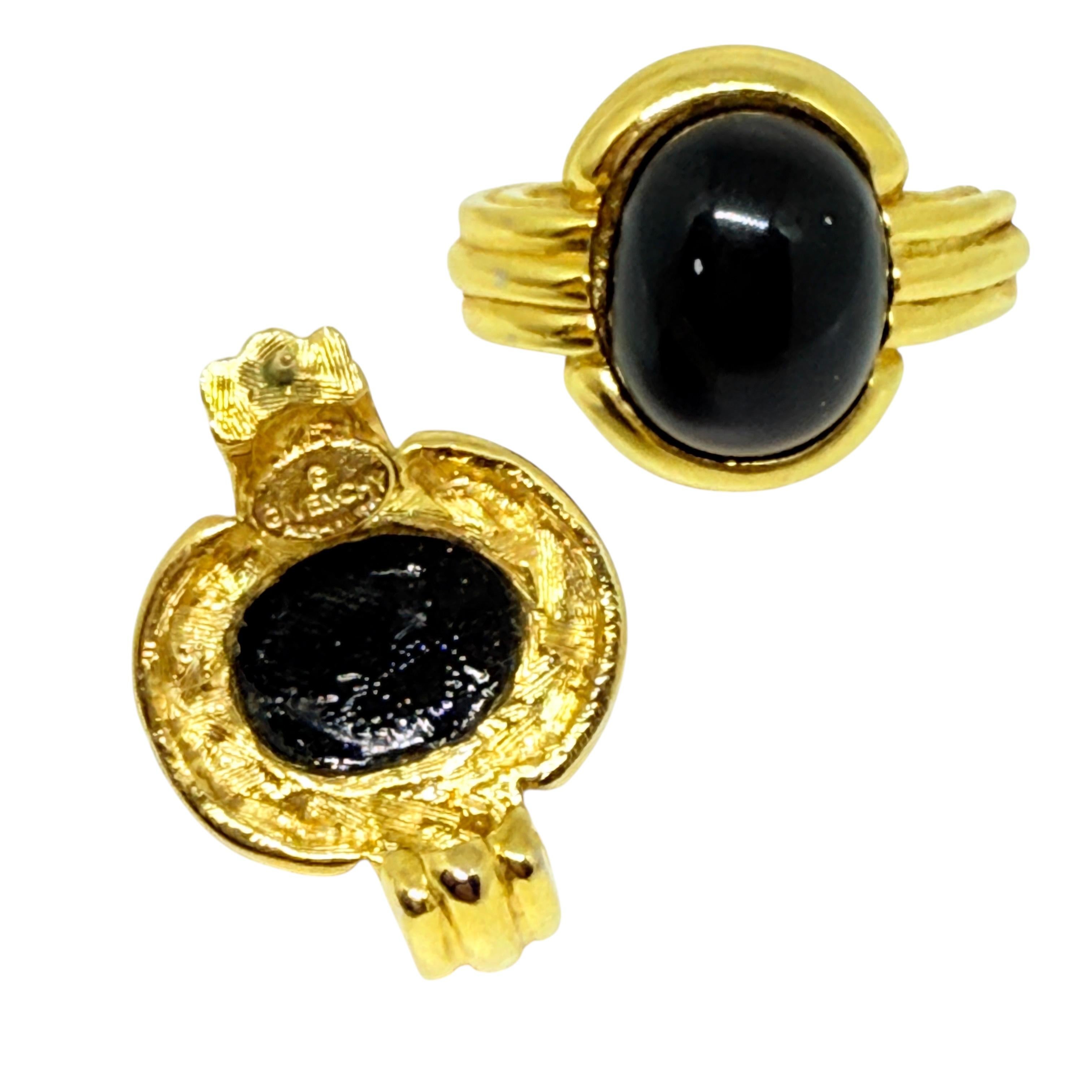 GIVENCHY signiert Jahrgang 80er Jahre Goldton schwarz Designer Ohrringe durchbohrt im Zustand „Gut“ im Angebot in Palos Hills, IL