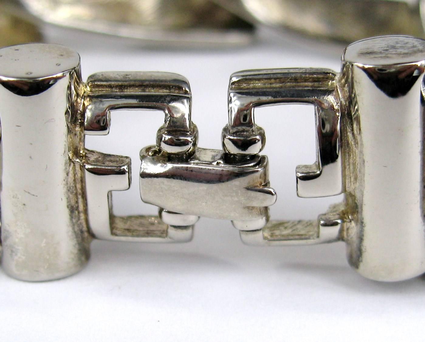  Givenchy Silver Chunky link Bracelet 1990s In Good Condition For Sale In Wallkill, NY