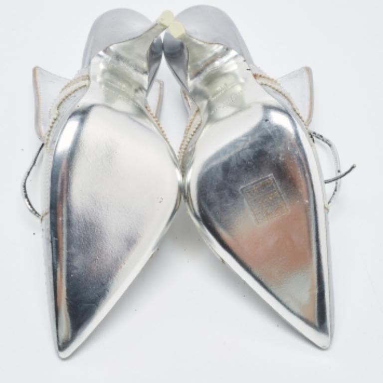 Givenchy - Mules à bout pointu en cuir et maille gaufrés au lézard Silver - Taille 38 Bon état - En vente à Dubai, Al Qouz 2
