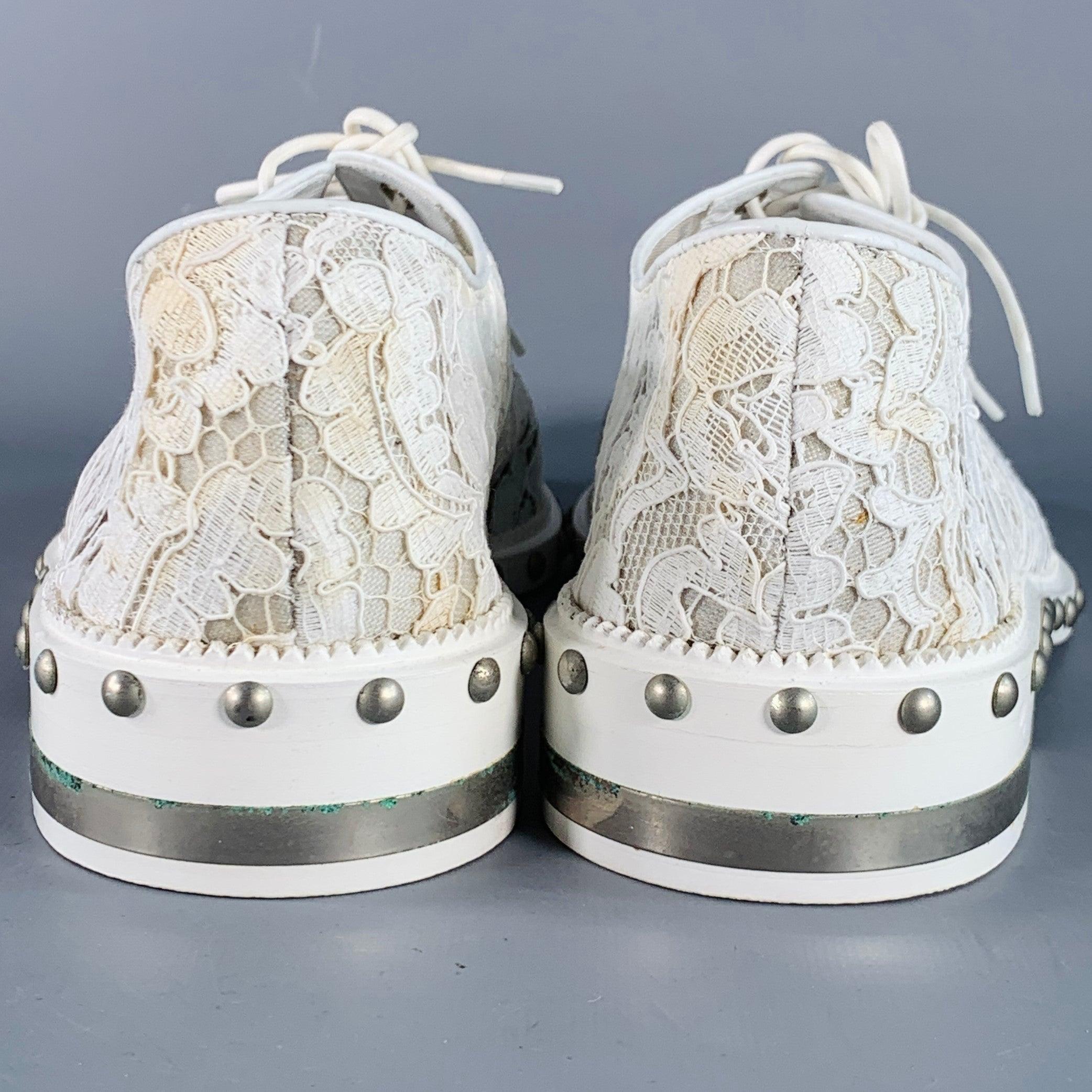 GIVENCHY Size 10 White Leather Lace Studded Derby Shoes In Good Condition For Sale In San Francisco, CA