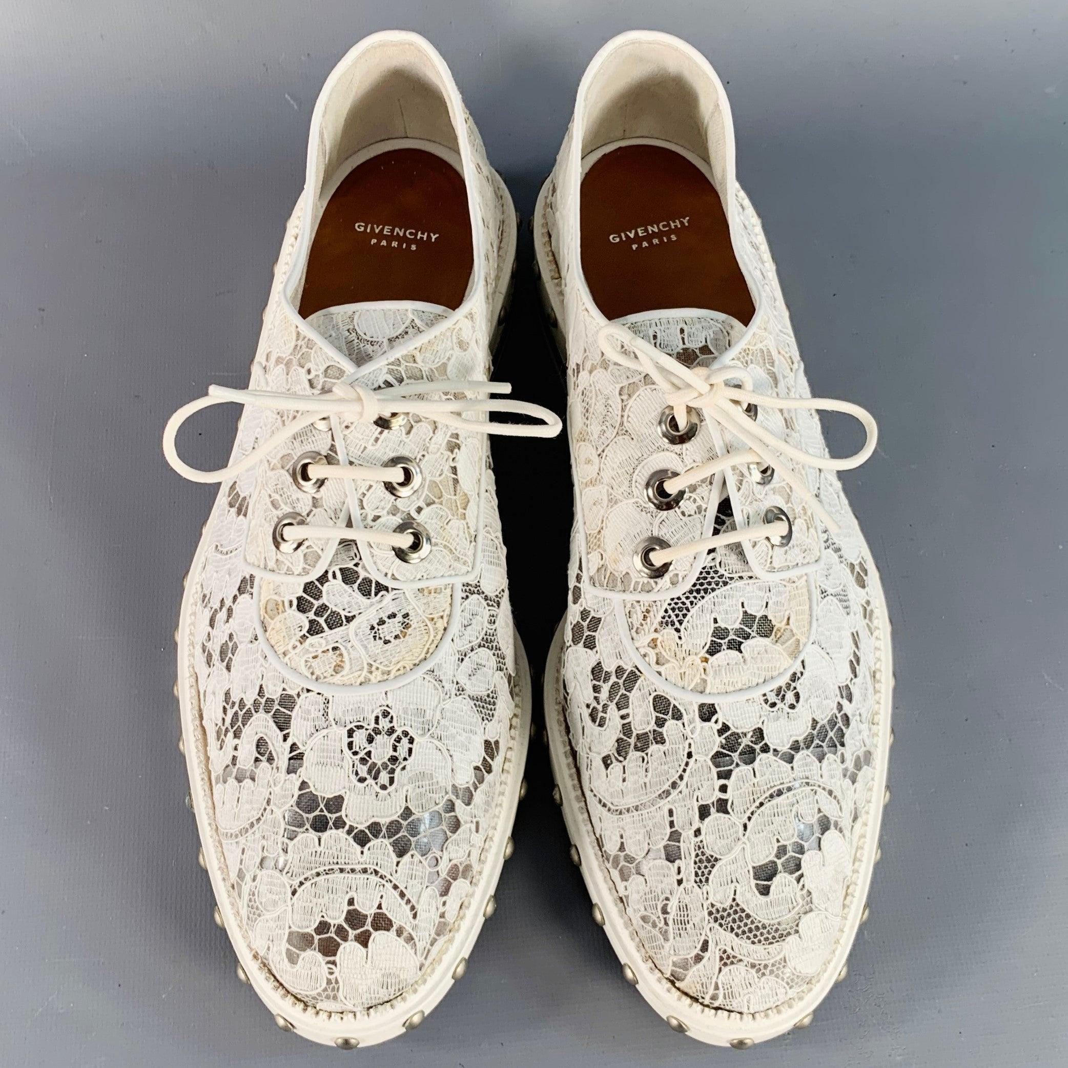 Women's GIVENCHY Size 10 White Leather Lace Studded Derby Shoes For Sale