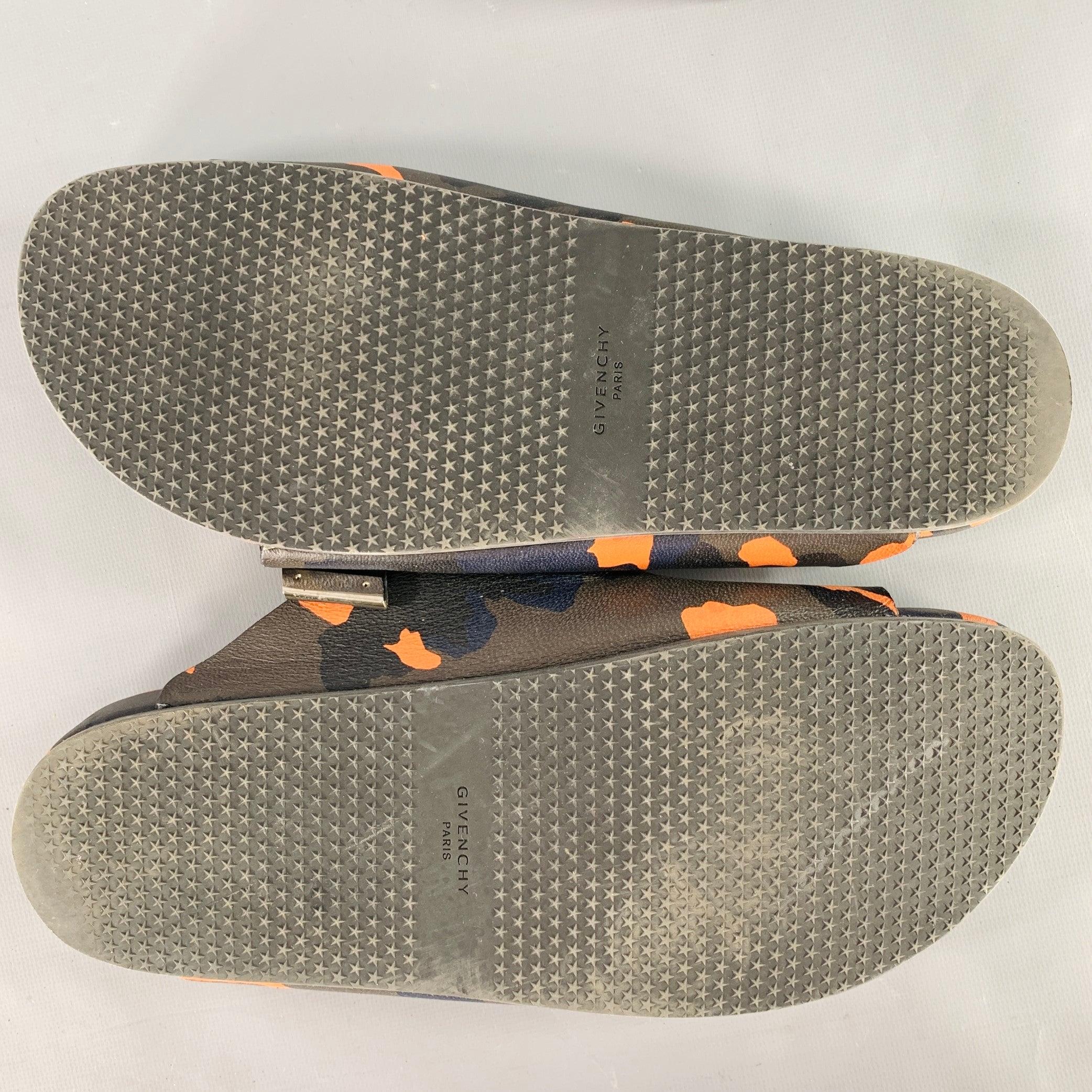 GIVENCHY Size 11 Black Green & Orange Camouflage Leather Slide Sandals (Sandales en cuir noir, vert et orange) en vente 1