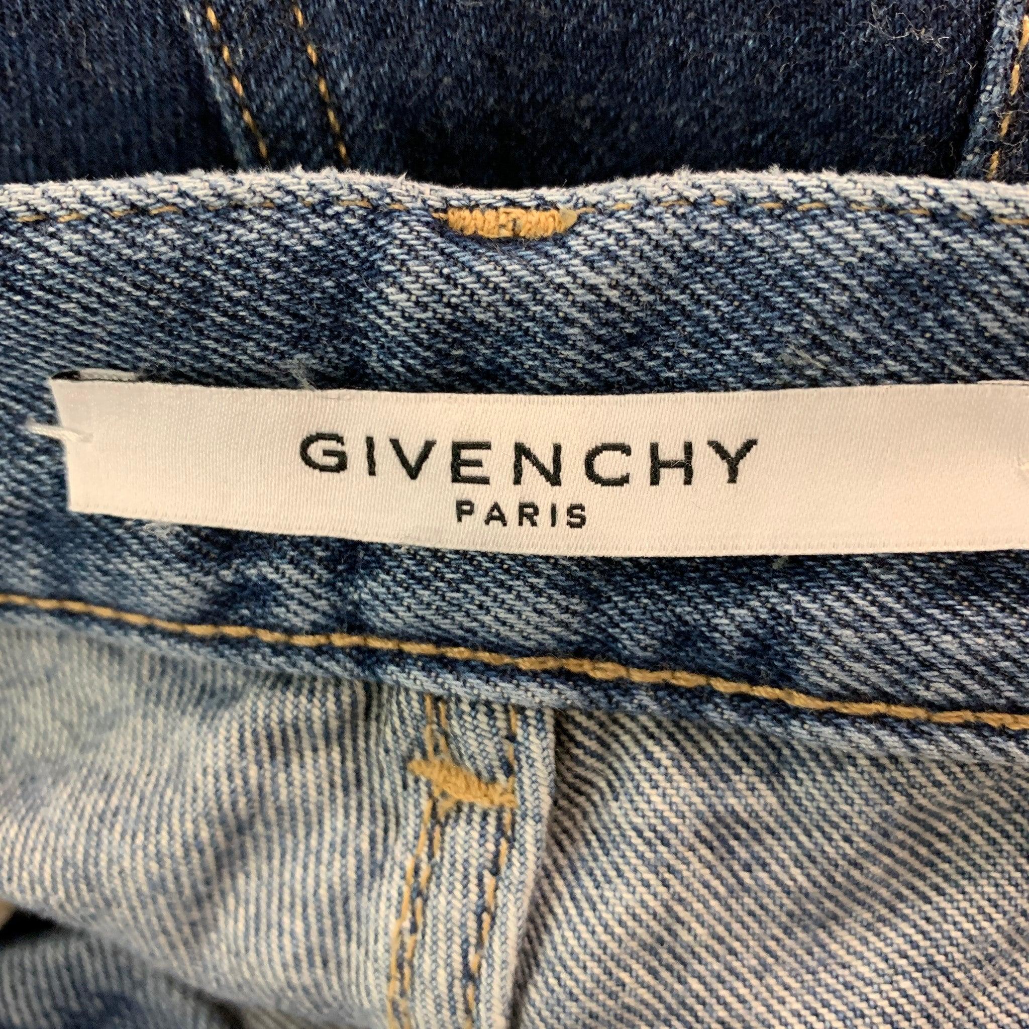 GIVENCHY Size 32 Blue Two Toned Cotton Button Fly Jeans For Sale 1