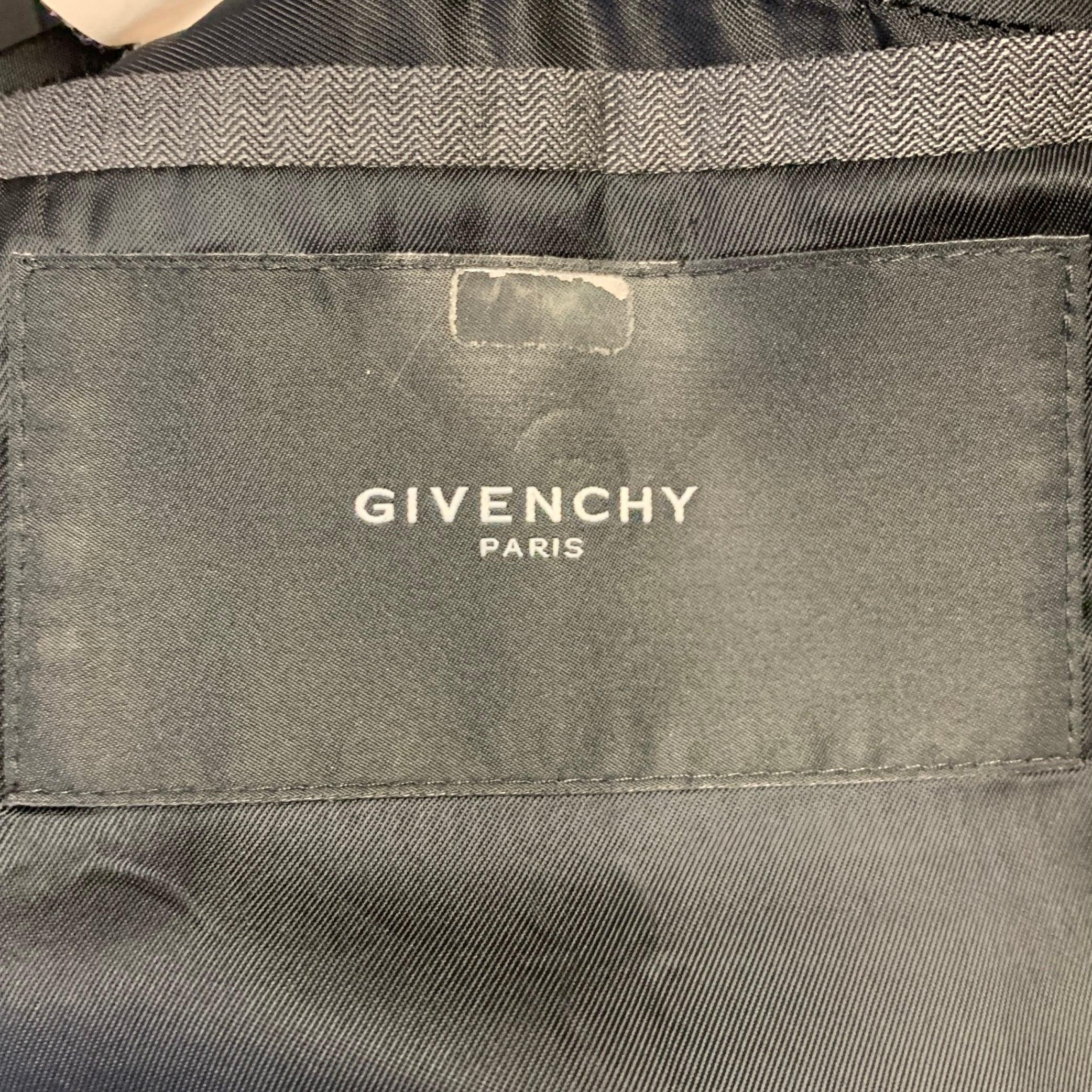 GIVENCHY Größe 36 Grau Schurwolle Seide Fischgrät mit Revers Sport Mantel im Angebot 3