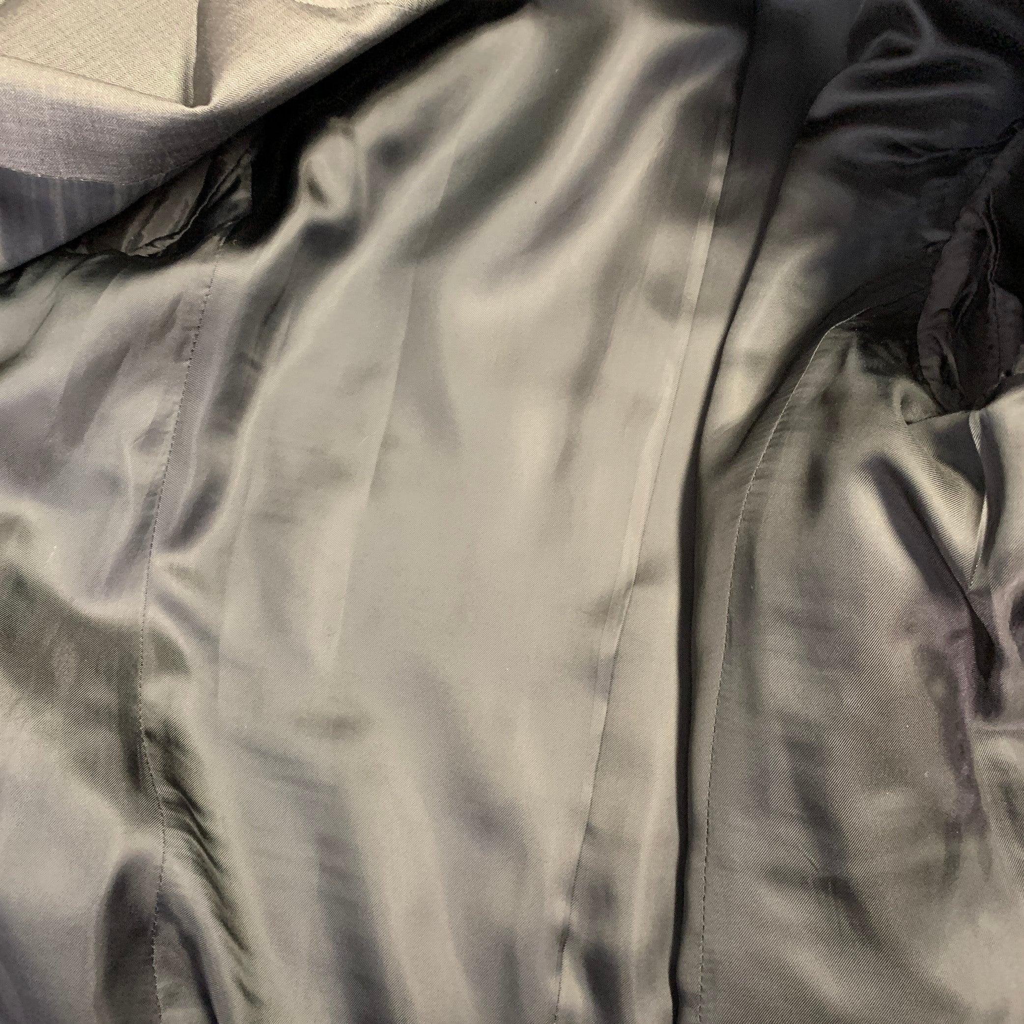 GIVENCHY Größe 36 Grau Schurwolle Seide Fischgrät mit Revers Sport Mantel im Angebot 4