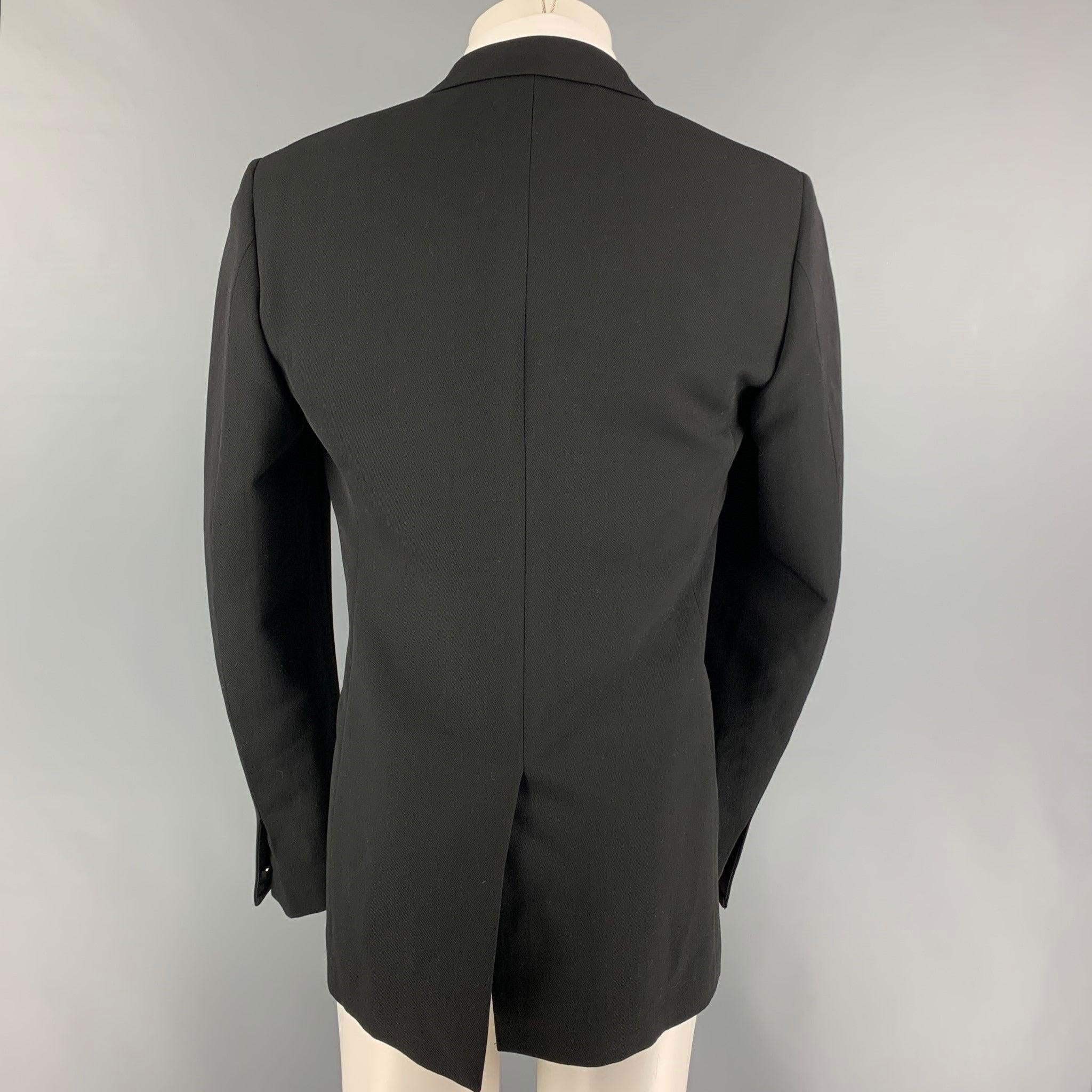 GIVENCHY Size 40 Black Notch Lapel Slim Fit Sport Coat In Good Condition For Sale In San Francisco, CA