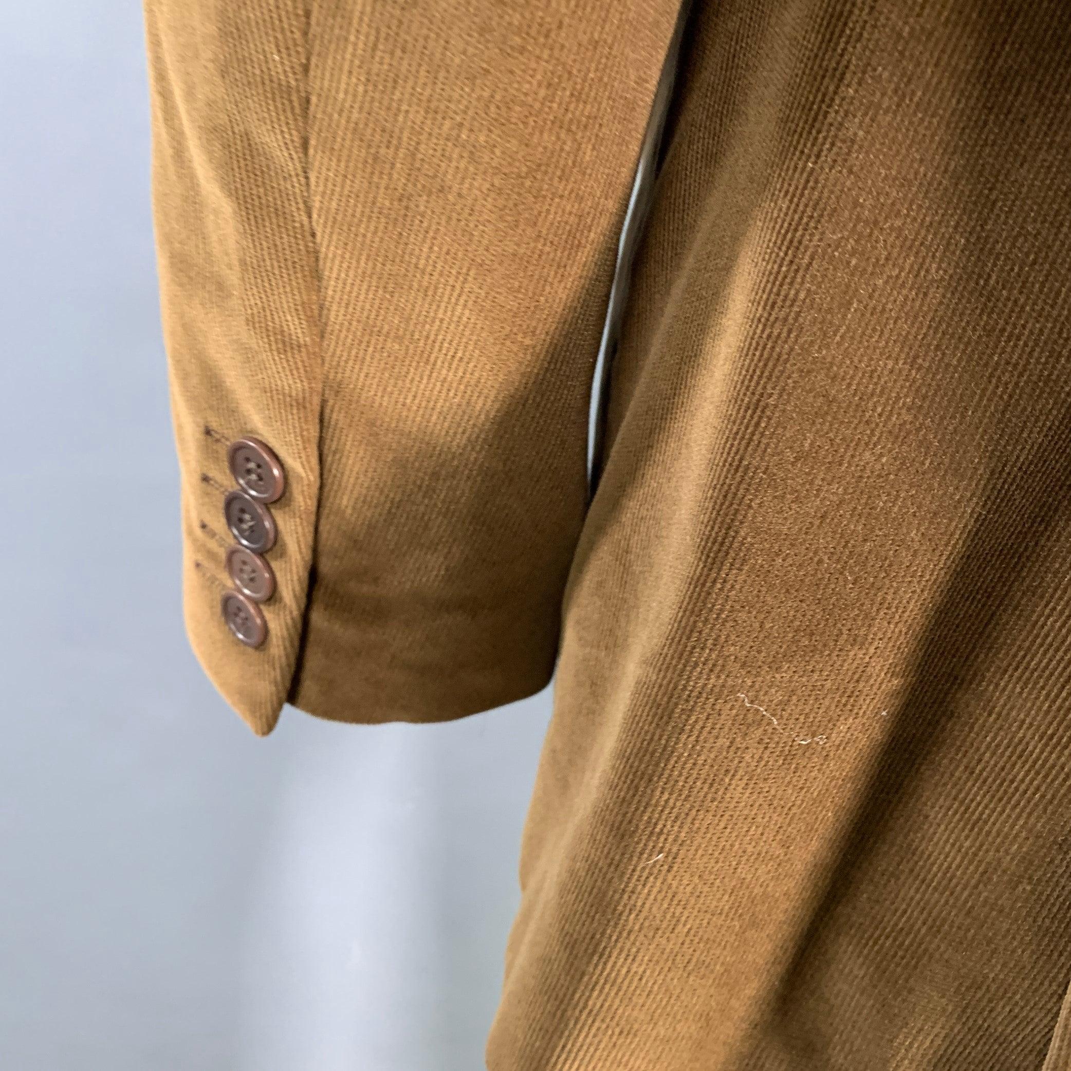 Givenchy Sport taglia 42 in velluto a coste marrone e cotone con risvolto a punta In condizioni ottime in vendita a San Francisco, CA