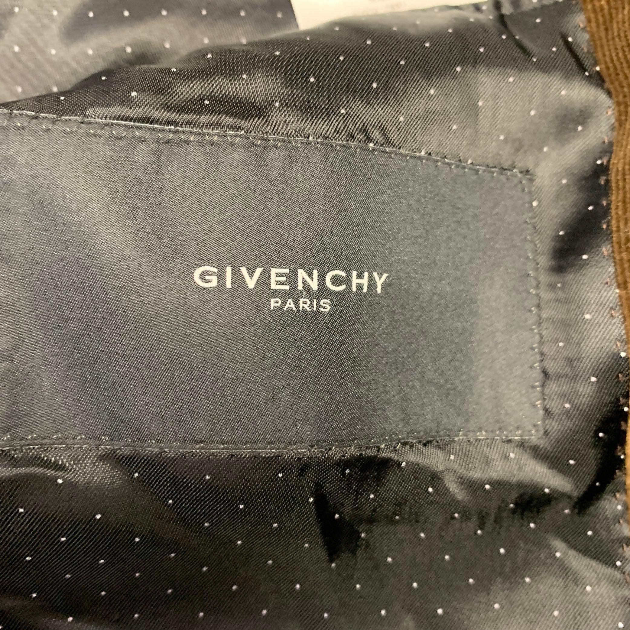 Uomo Givenchy Sport taglia 42 in velluto a coste marrone e cotone con risvolto a punta in vendita