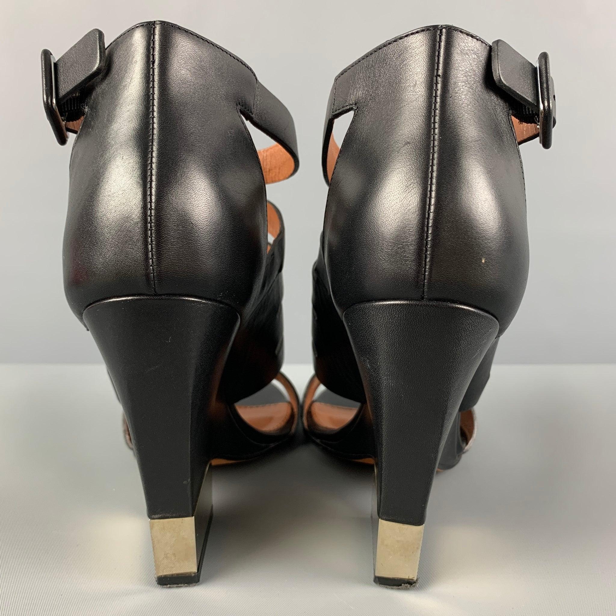 Sandales compensées GIVENCHY en métal noir, taille 6,5 en vente 1