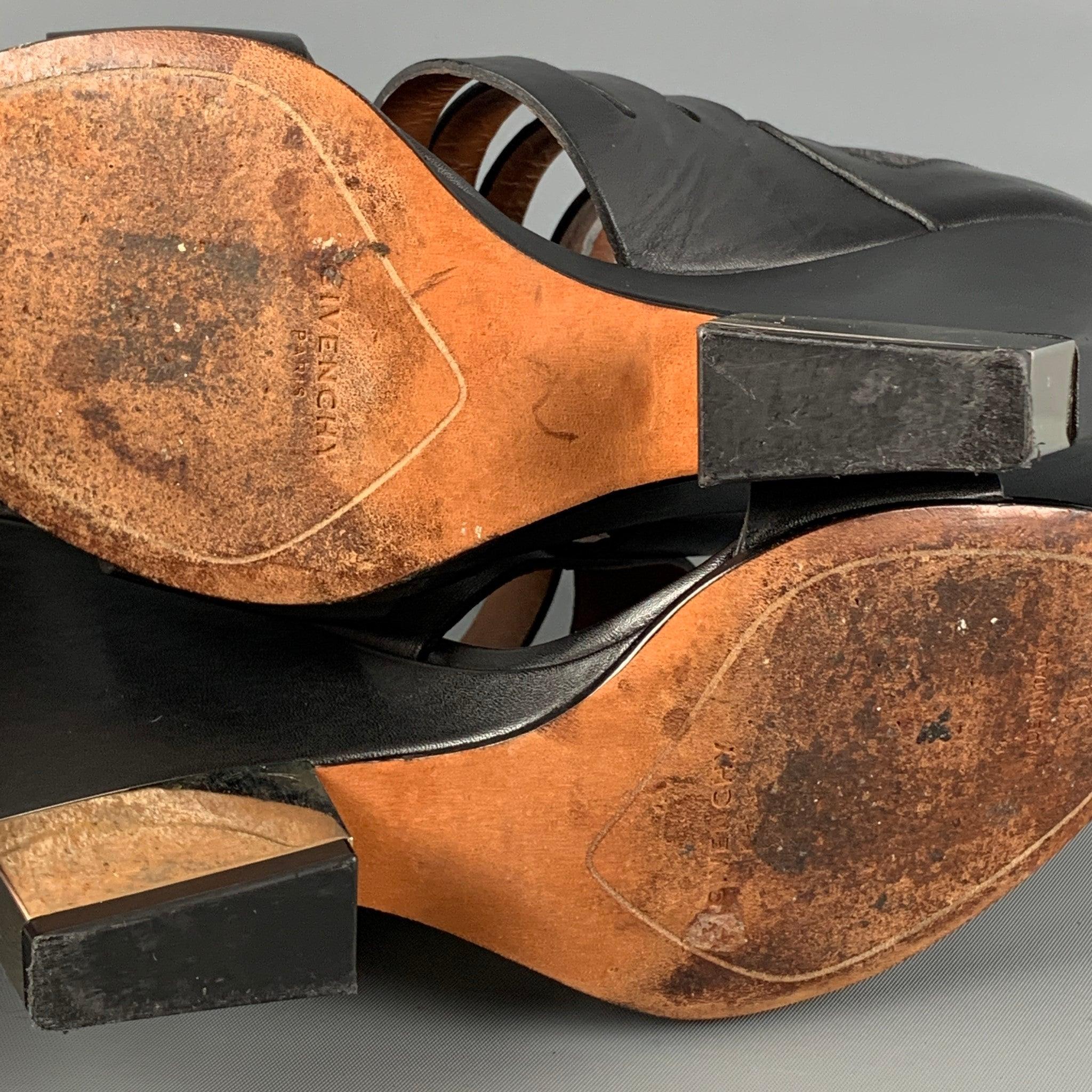 Sandales compensées GIVENCHY en métal noir, taille 6,5 en vente 3