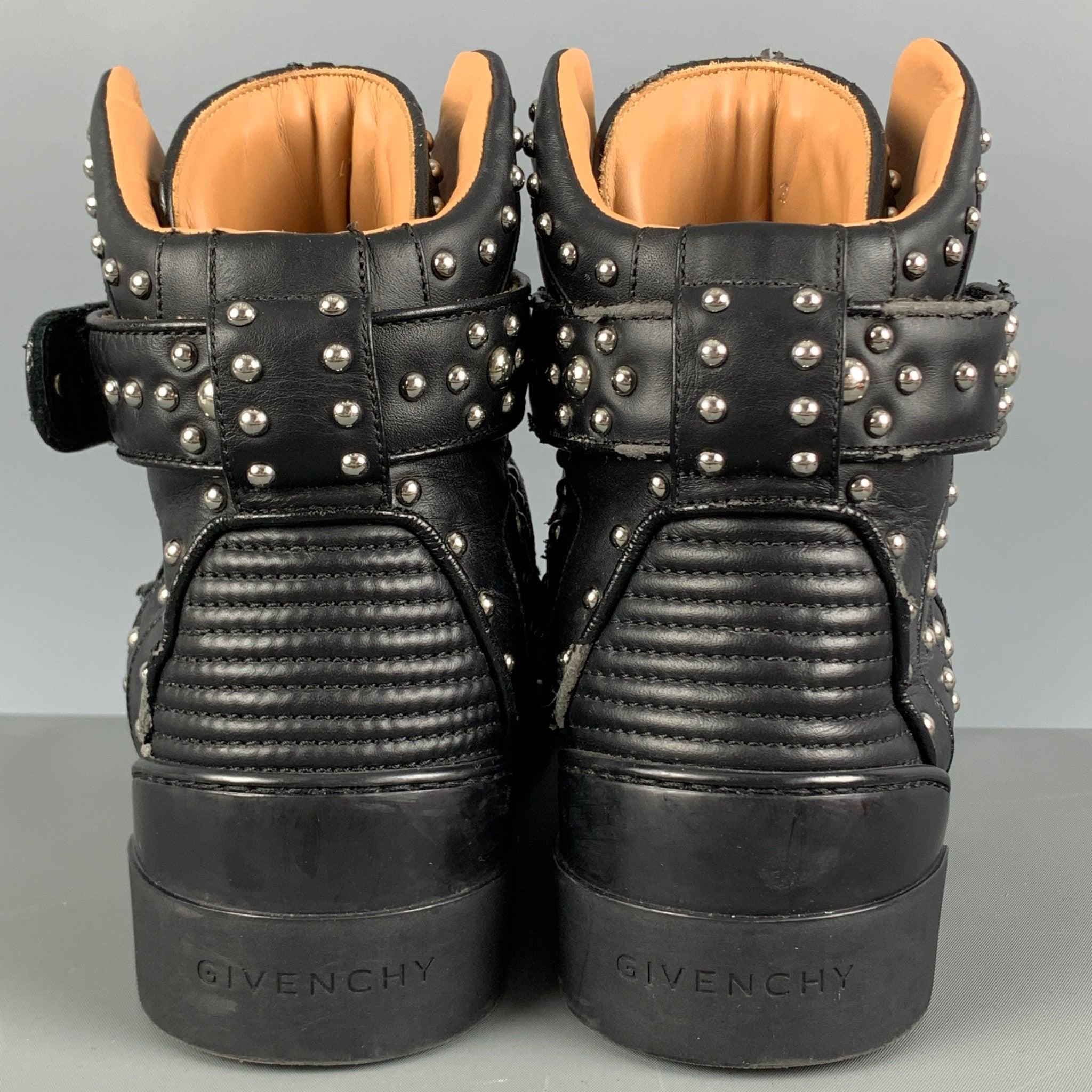 GIVENCHY Größe 9 Schwarze Nieten-Turnschuhe aus Leder mit hohem Top aus Leder im Zustand „Gut“ im Angebot in San Francisco, CA