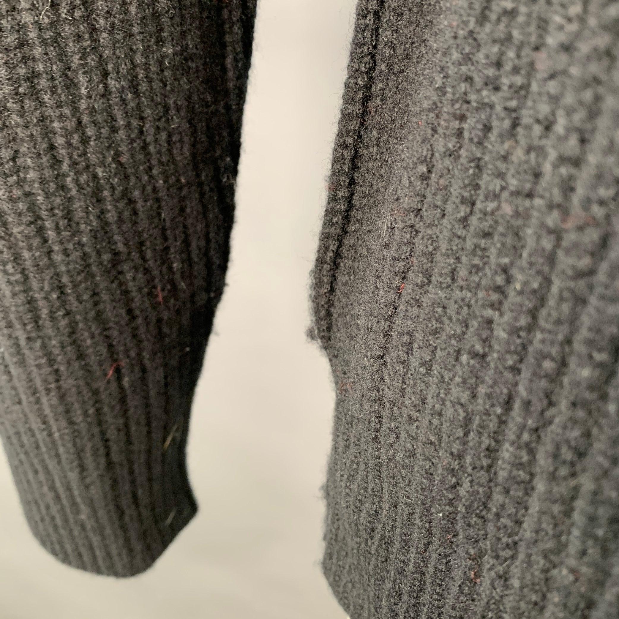GIVENCHY Maglione girocollo in misto lana a righe bianche e rosse taglia L.L.A. In condizioni buone in vendita a San Francisco, CA