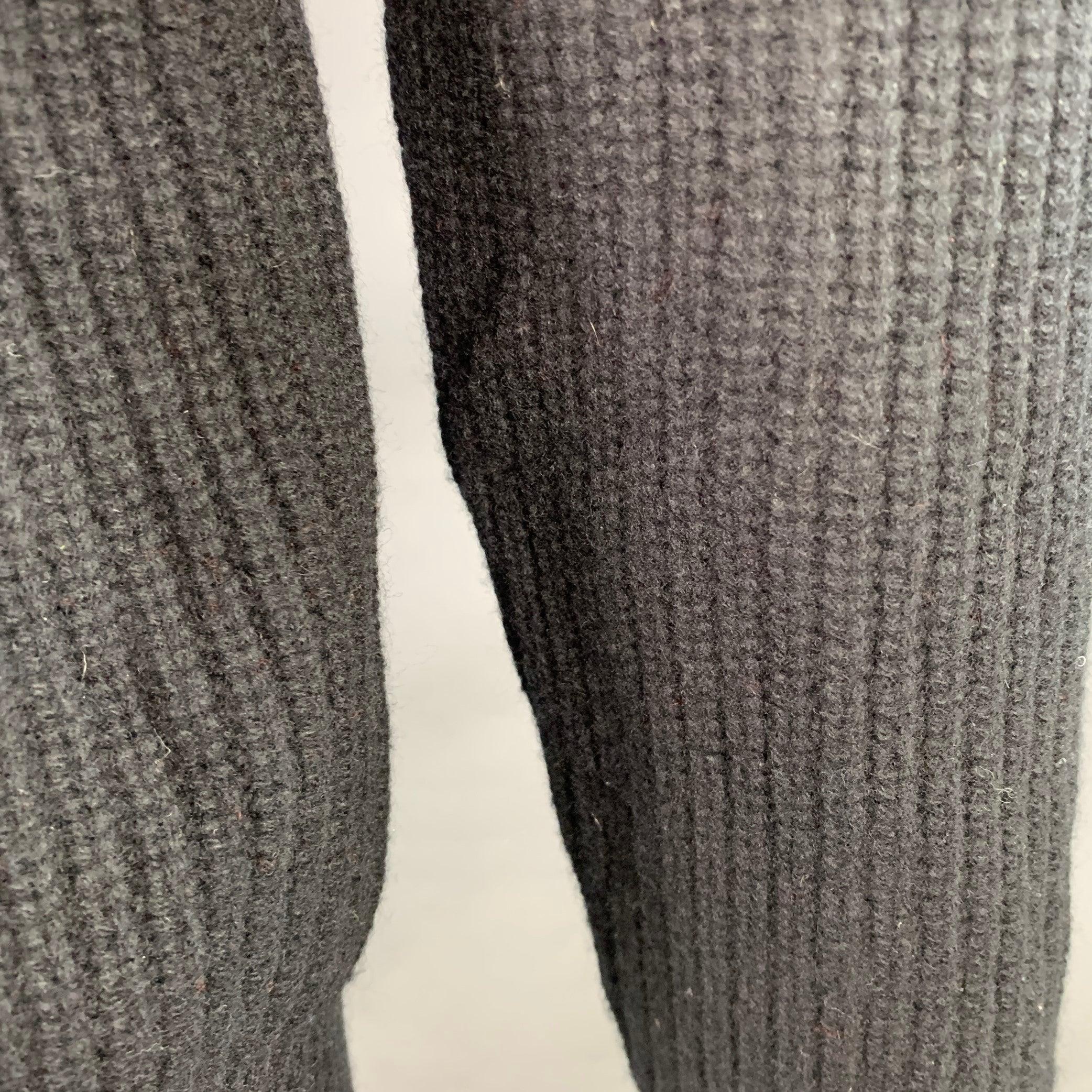 Uomo GIVENCHY Maglione girocollo in misto lana a righe bianche e rosse taglia L.L.A. in vendita