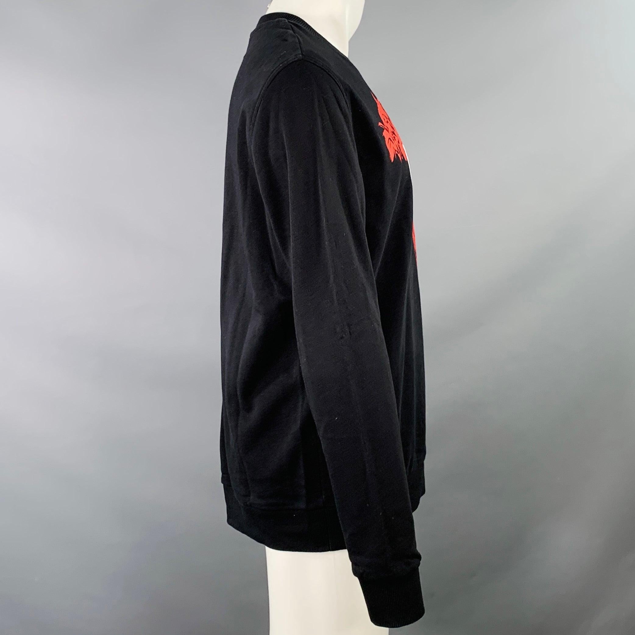 GIVENCHY Size M Black Red Logo Cotton Cuban Fit Crew Neck Sweatshirt In Excellent Condition For Sale In San Francisco, CA