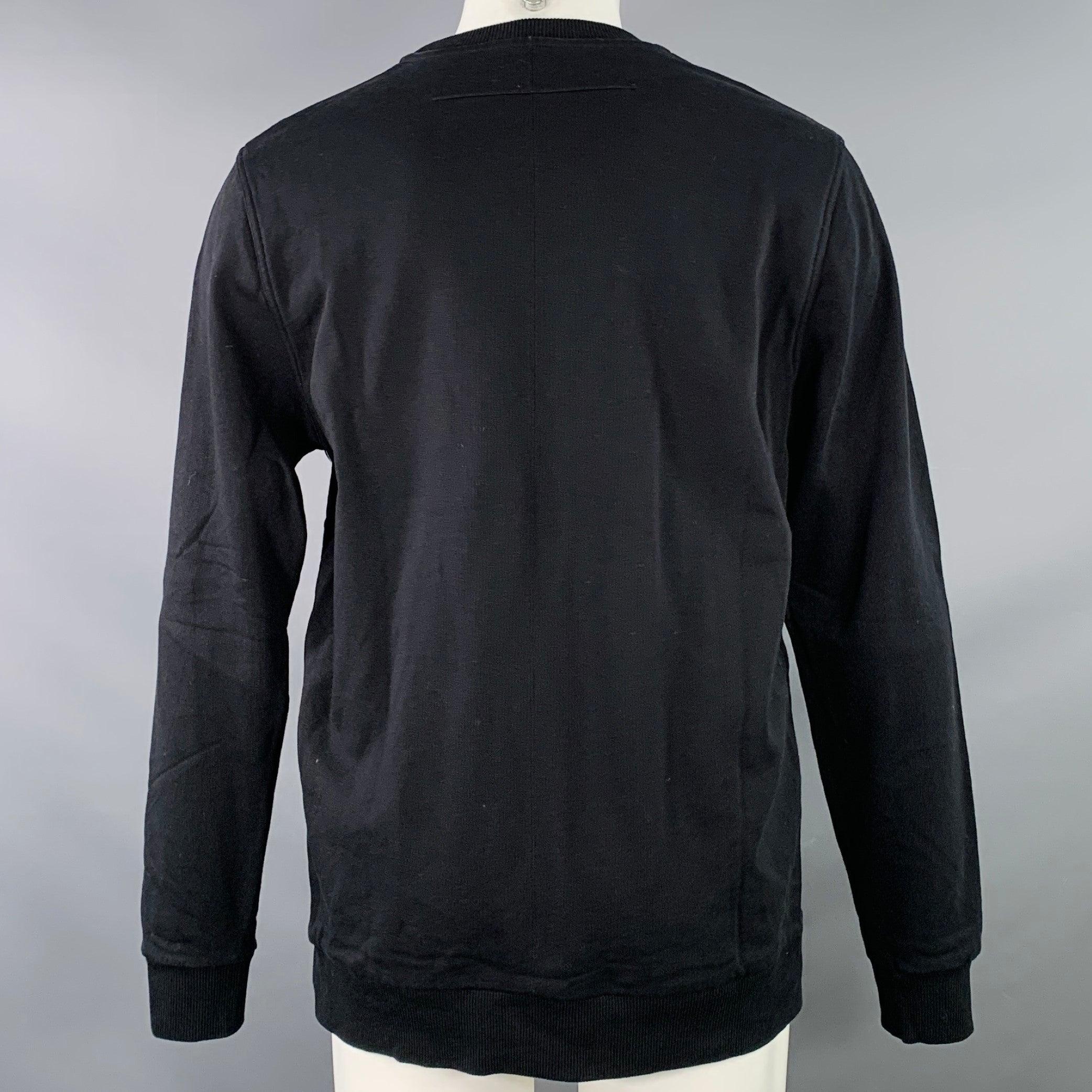 Men's GIVENCHY Size M Black Red Logo Cotton Cuban Fit Crew Neck Sweatshirt For Sale