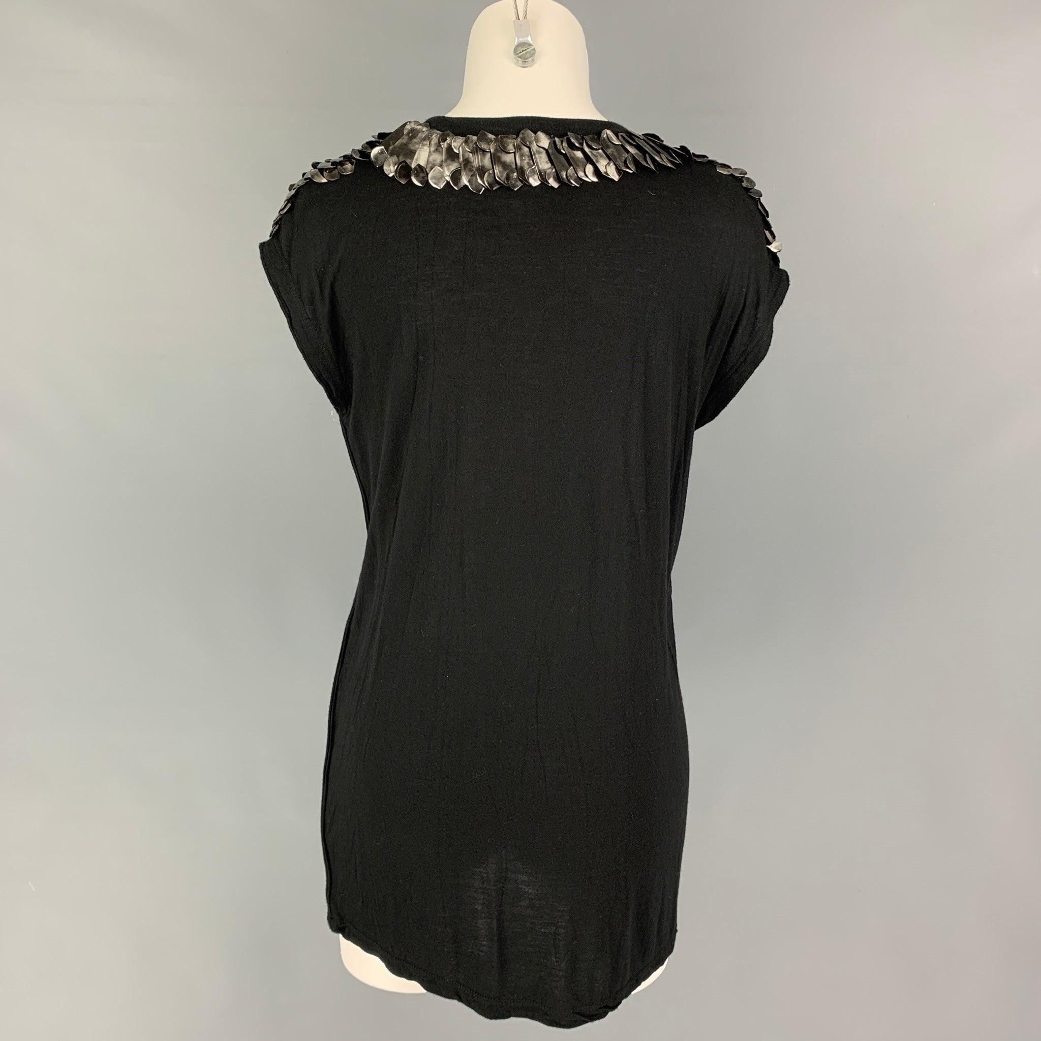 GIVENCHY Size M Black Viscose Applique Crew-Neck T-Shirt In Good Condition For Sale In San Francisco, CA