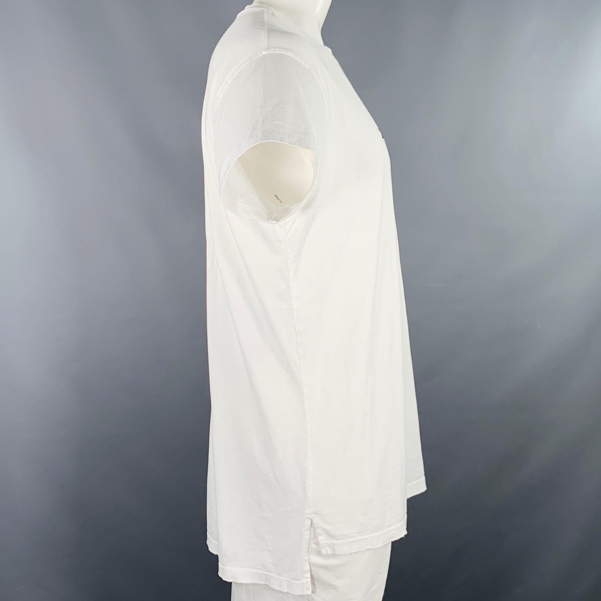 GIVENCHY Size XXL White Black Arrow Short Sleeve T-shirt In Excellent Condition For Sale In San Francisco, CA