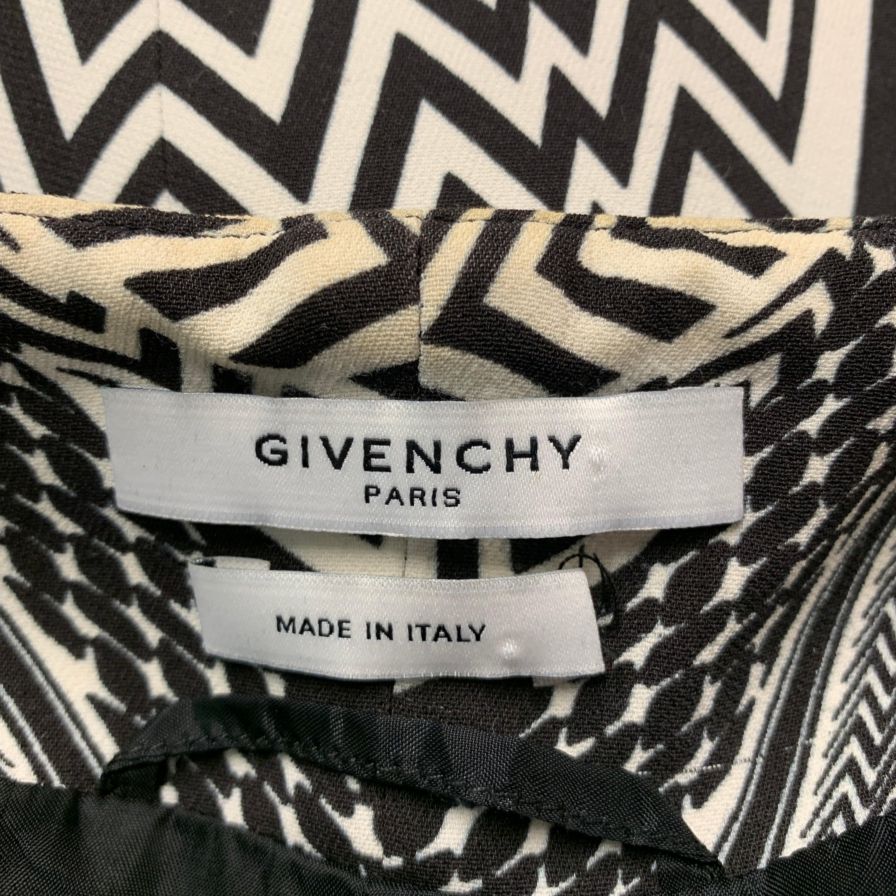 GIVENCHY SS10 Size M Black White Geometric Open Front Vest For Sale 2