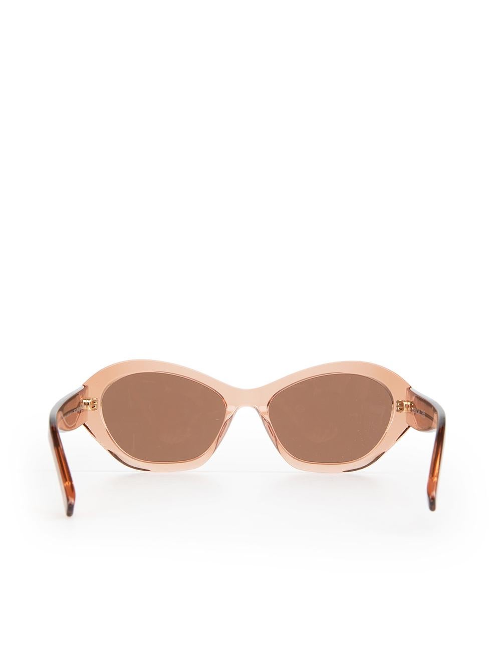 Women's Givenchy SS24 Beige Cat Eye GV Day Sunglasses For Sale