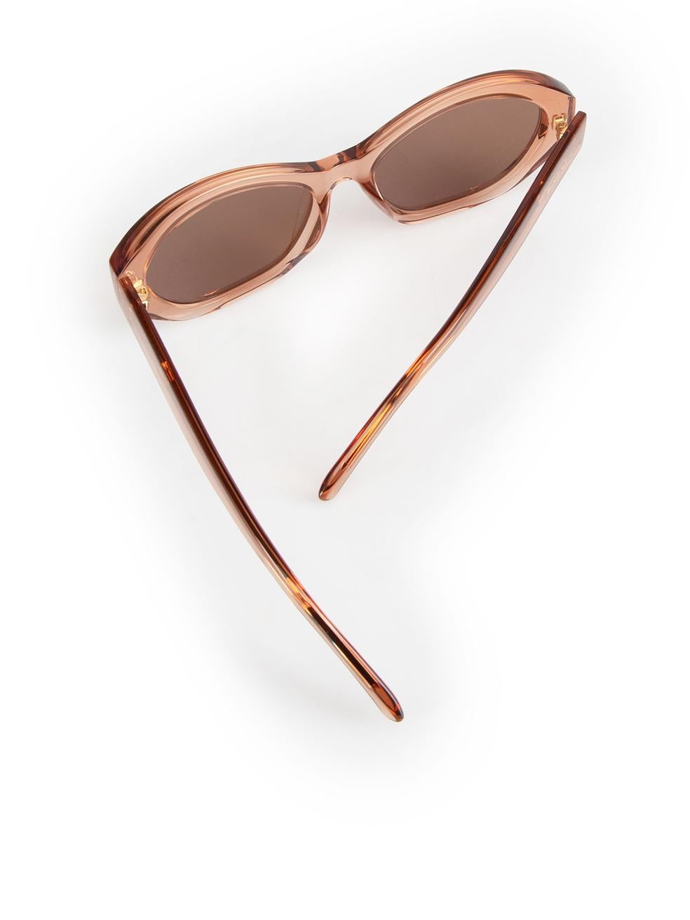 Givenchy SS24 Beige Cat Eye GV Day Sunglasses For Sale 3