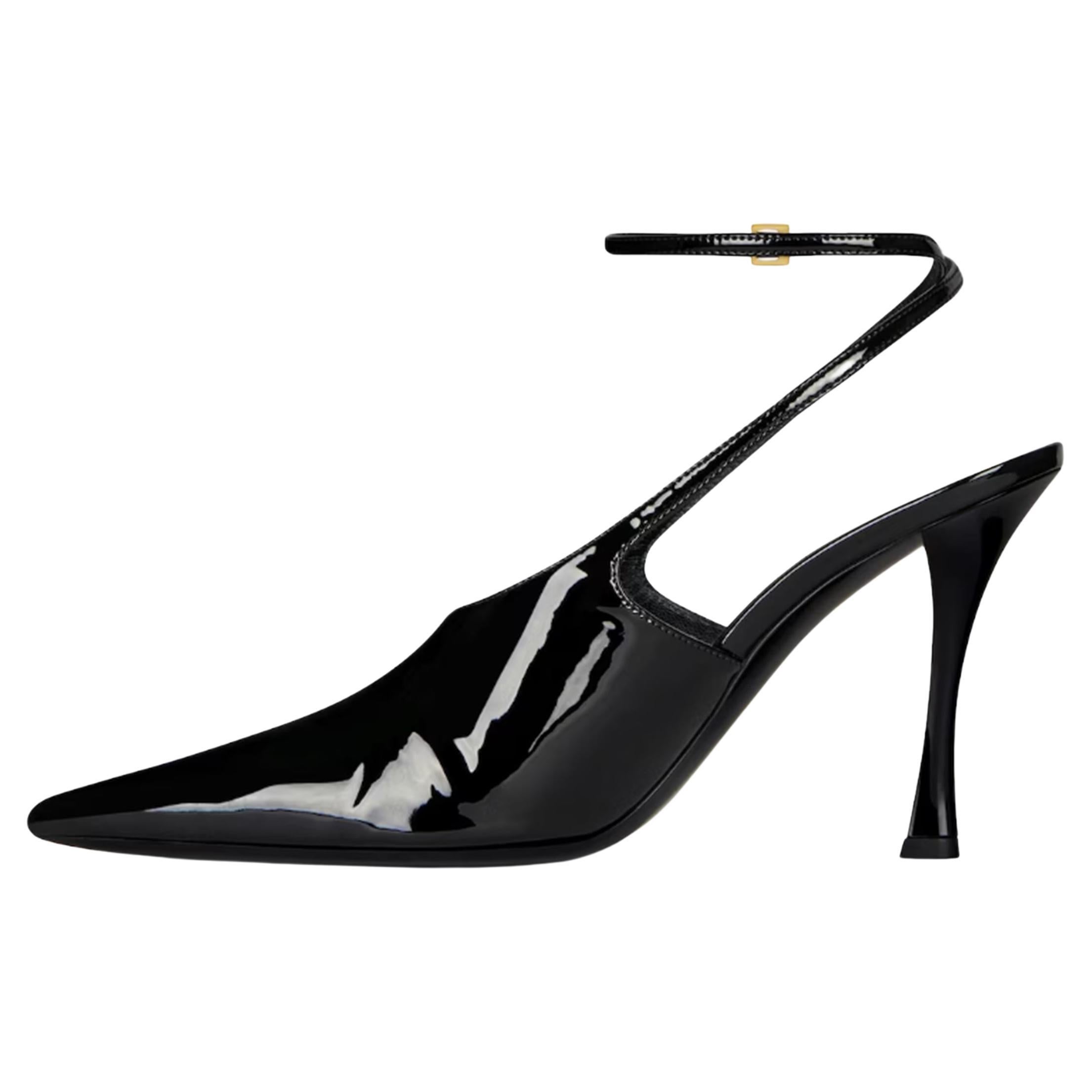 GIVENCHY SS24 Show slingbacks in patent leather For Sale
