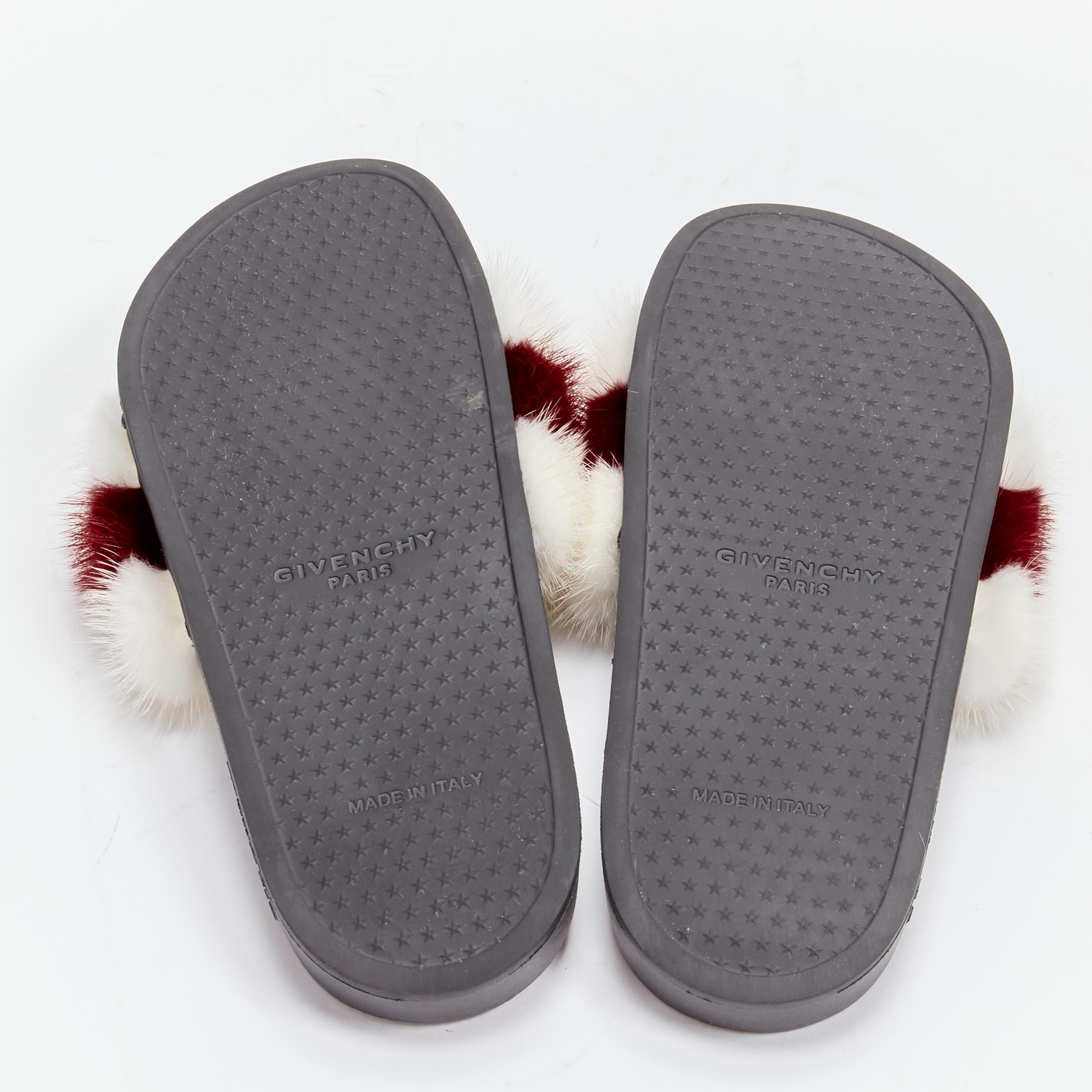 GIVENCHY Tisci schwarze Pool slides mit rot-weißen Streifen und geprägtem Logo aus Fuchspelz EU38 im Angebot 6