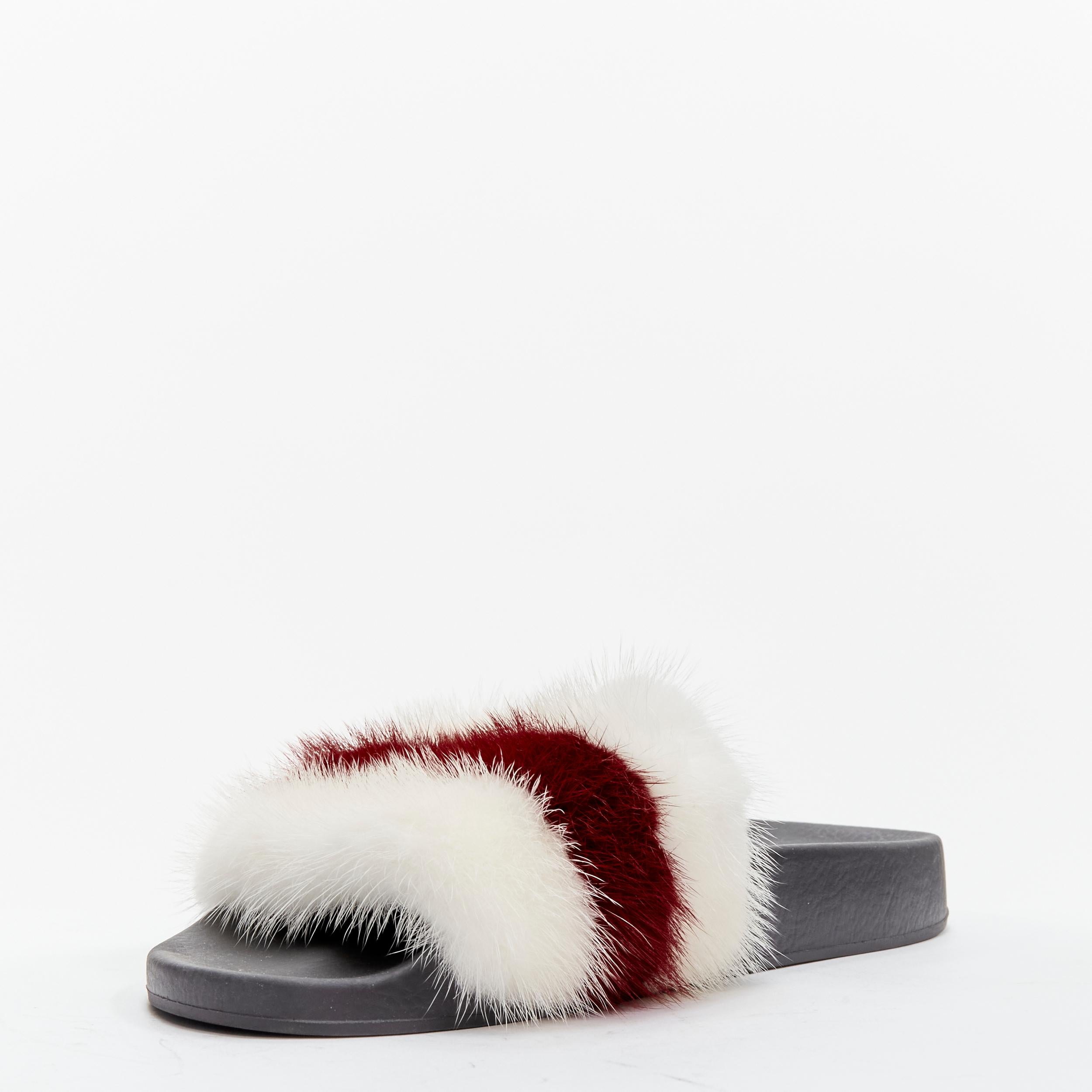 GIVENCHY Tisci schwarze Pool slides mit rot-weißen Streifen und geprägtem Logo aus Fuchspelz EU38 im Zustand „Hervorragend“ im Angebot in Hong Kong, NT