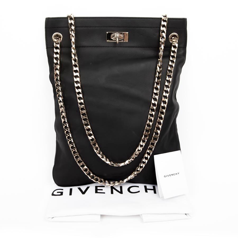 GIVENCHY Tote Bag in Black Matte Leather 4