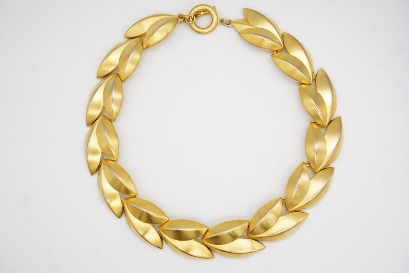 Givenchy Vintage 1970s Satin Leaf Watch Link Interlocked Collar Chunky Necklace in vendita 3