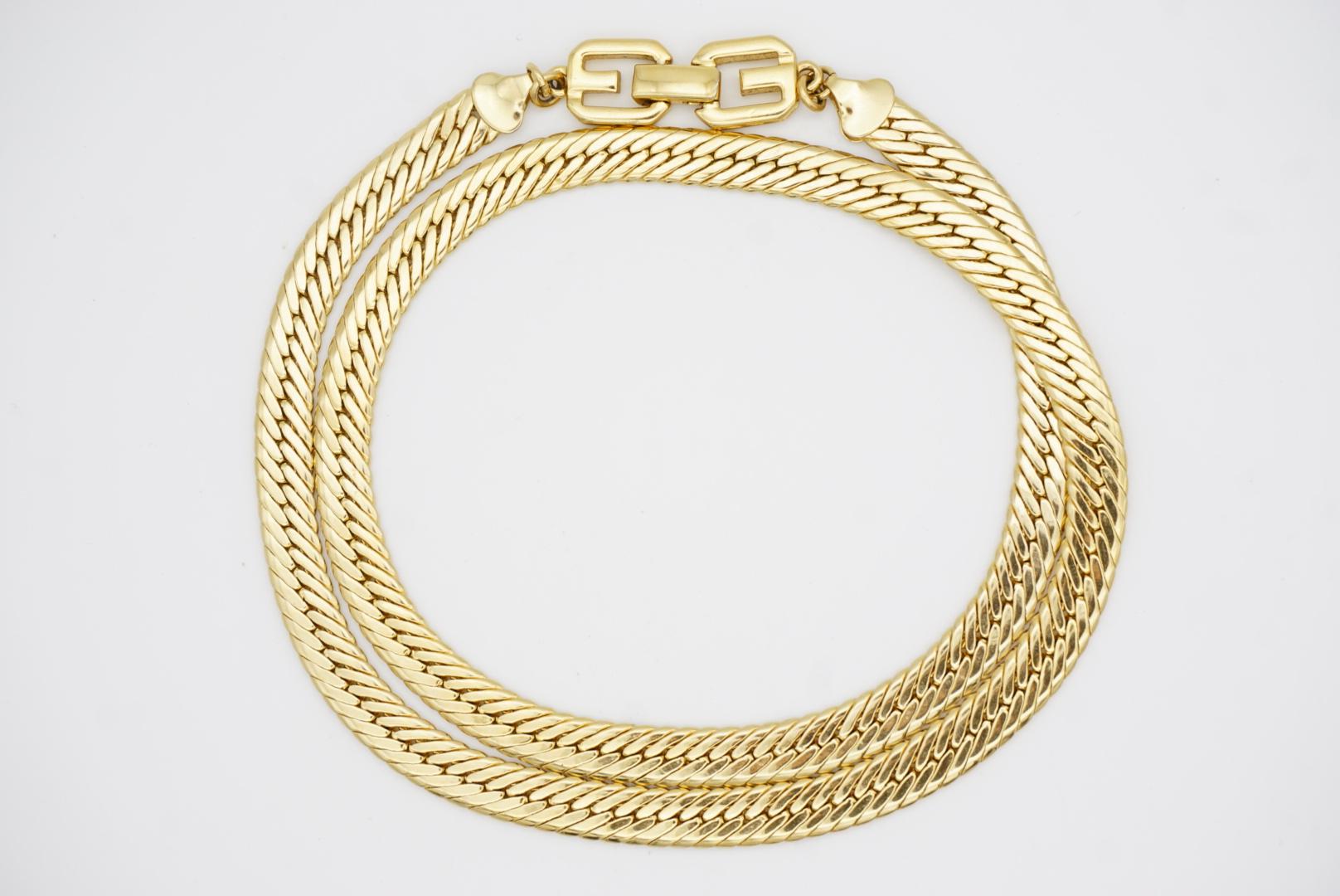 Givenchy Vintage 1980 Logo Interlocked Chain Link Flat Snake Curb Collana Lunga in vendita 8