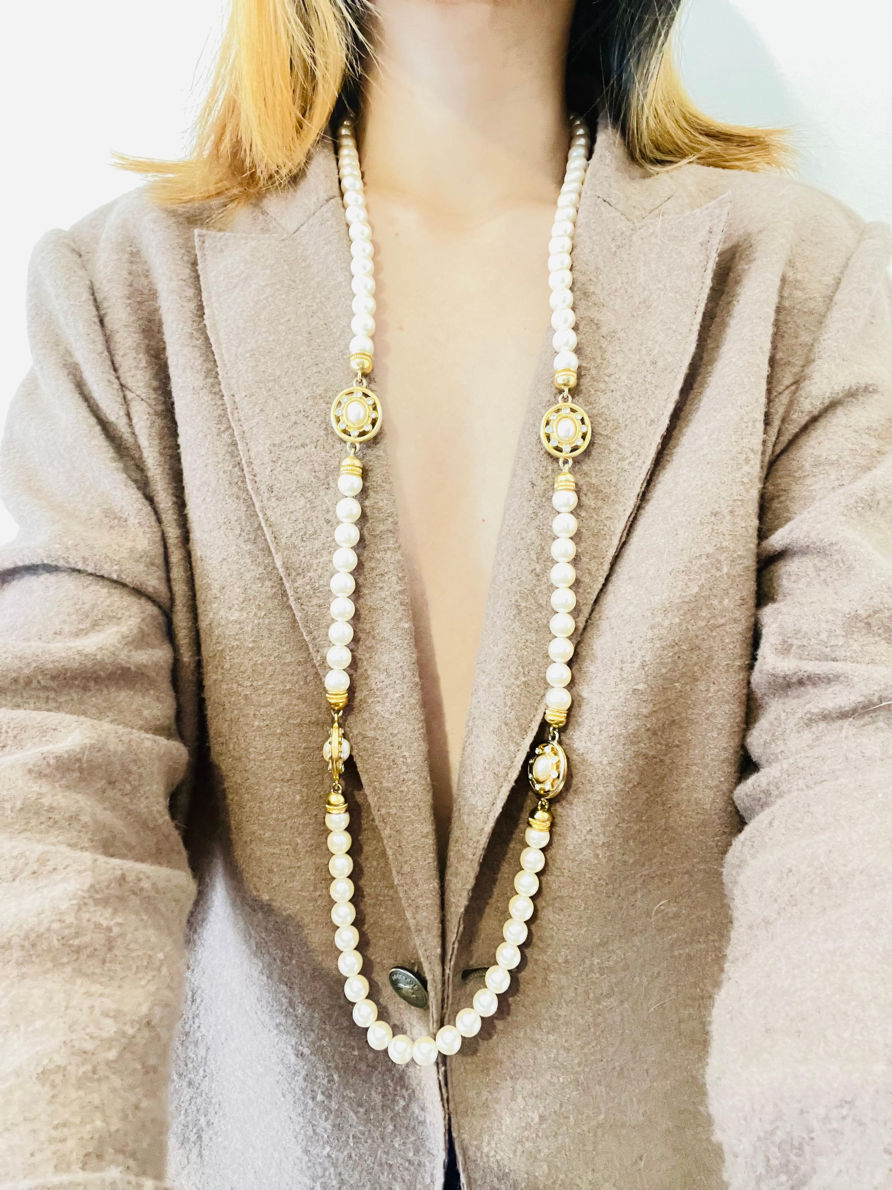 Givenchy Vintage 1980 White Pearl Beads Four Oval Crystal Pendant Long Necklace For Sale 2