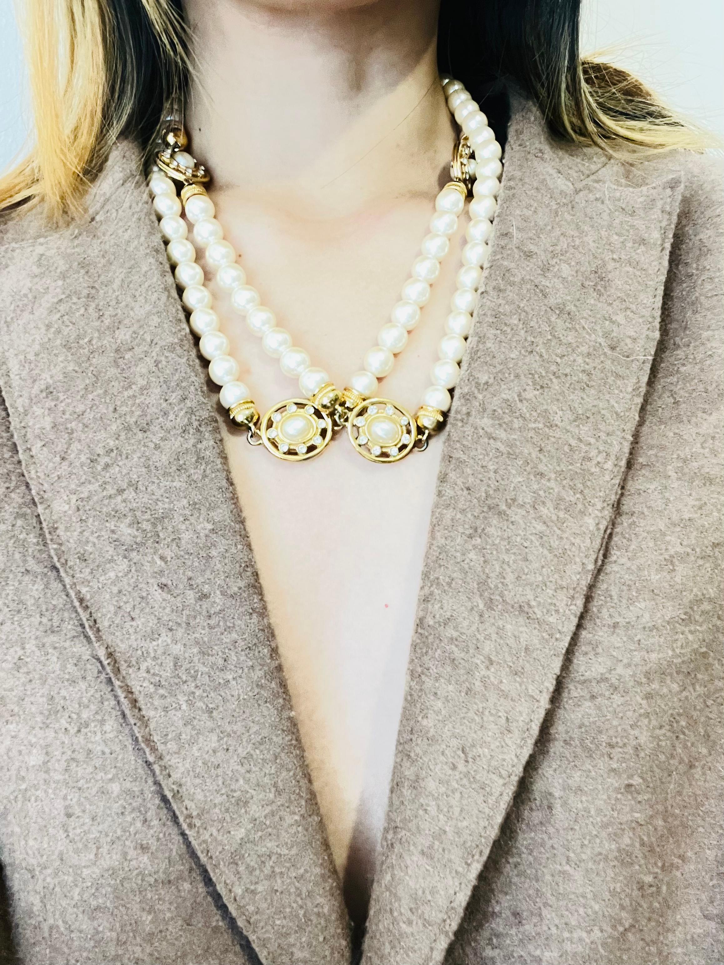 Givenchy Vintage 1980 White Round Pearl Oval Crystal Pendant Gold Long Necklace For Sale 1