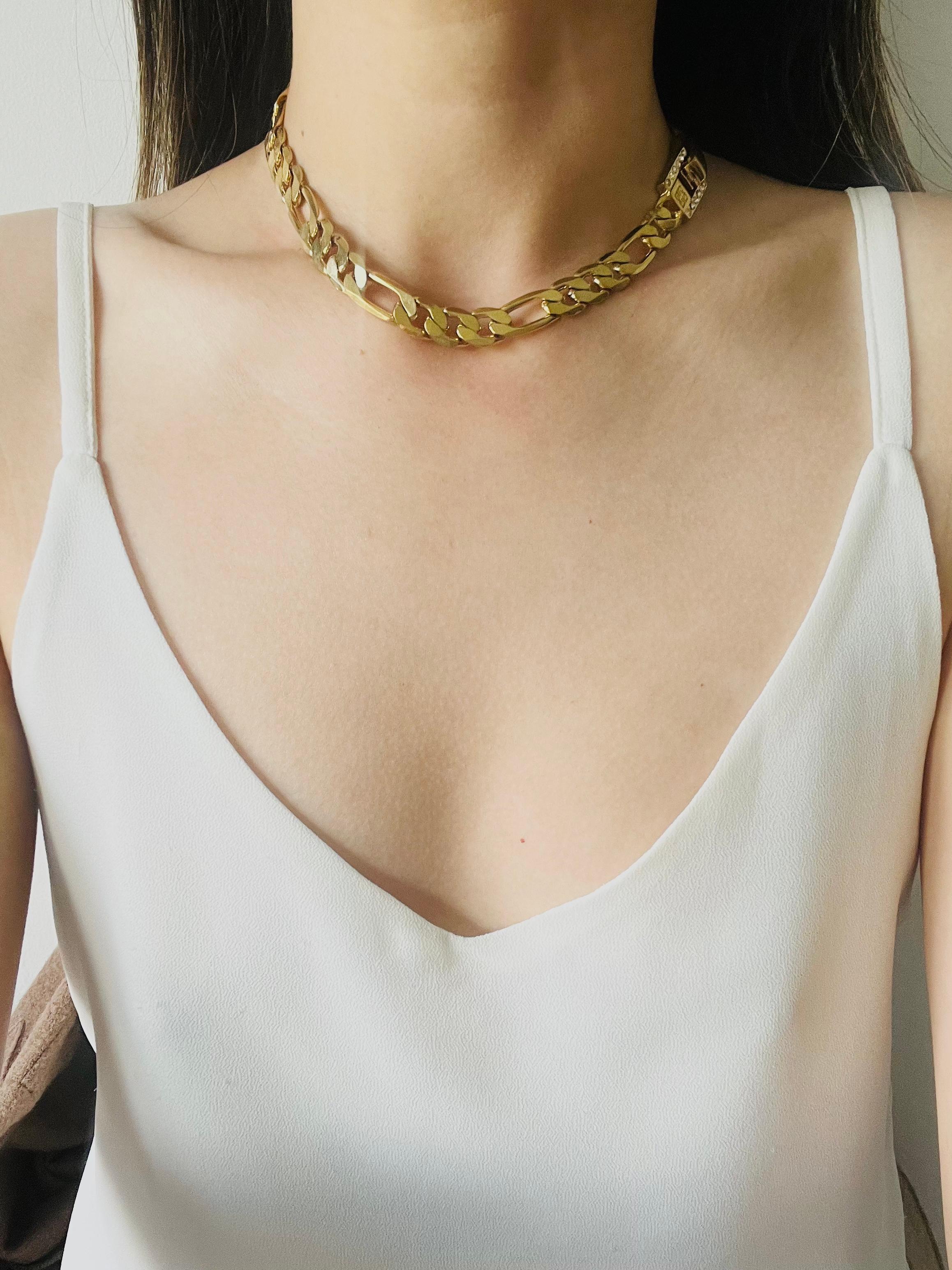 Givenchy Vintage 1980s 4G Logo Interlocked Crystal Figaro Chain Link Necklace For Sale 3