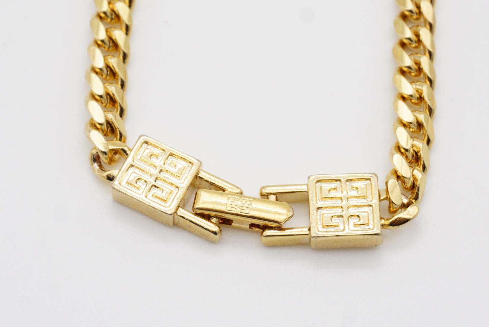 Givenchy Vintage 1980s 4G Logo Interlocked Cuban Chain Link Gold Long Necklace For Sale 8
