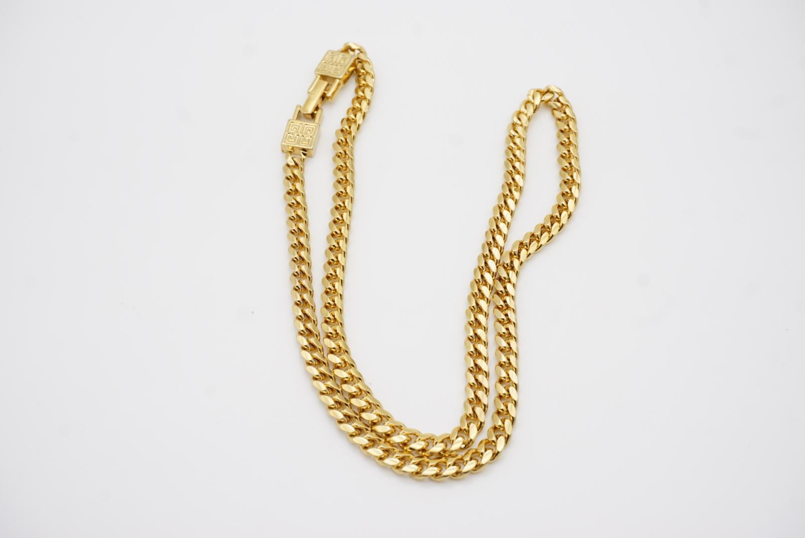 Givenchy Vintage 1980s 4G Logo Interlocked Cuban Chain Link Gold Long Necklace For Sale 9