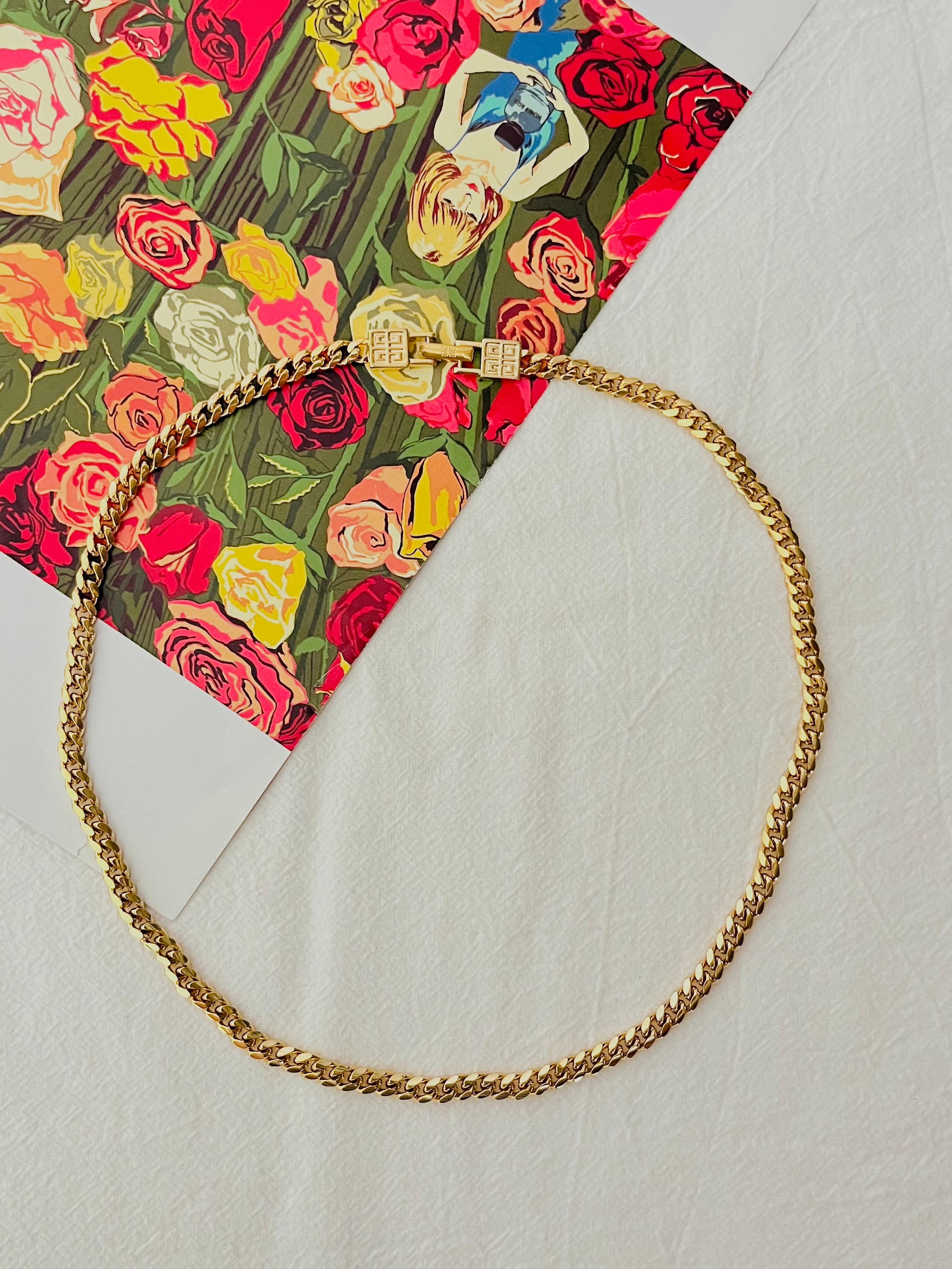 Art Deco Givenchy Vintage 1980s 4G Logo Interlocked Cuban Chain Link Gold Long Necklace For Sale