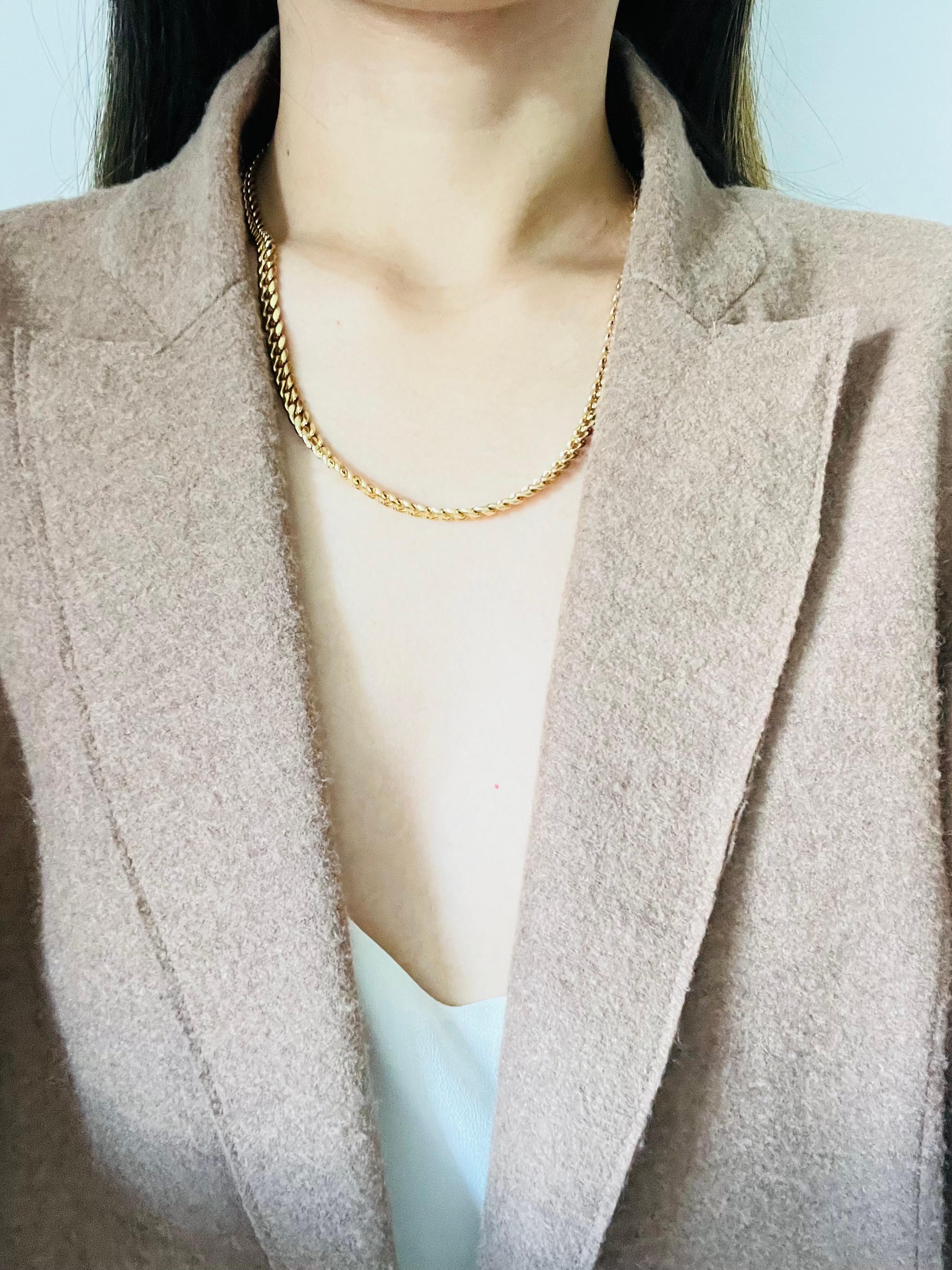 Givenchy Vintage 1980s 4G Logo Interlocked Cuban Chain Link Gold Long Necklace For Sale 1