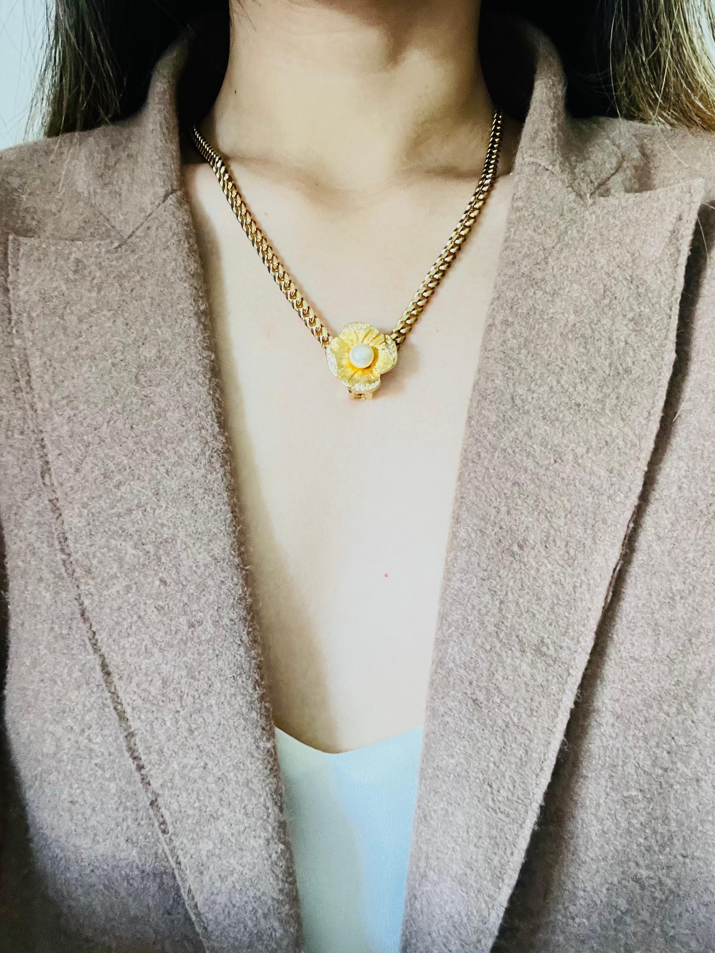 Givenchy Vintage 1980s 4G Logo Interlocked Cuban Chain Link Gold Long Necklace For Sale 3