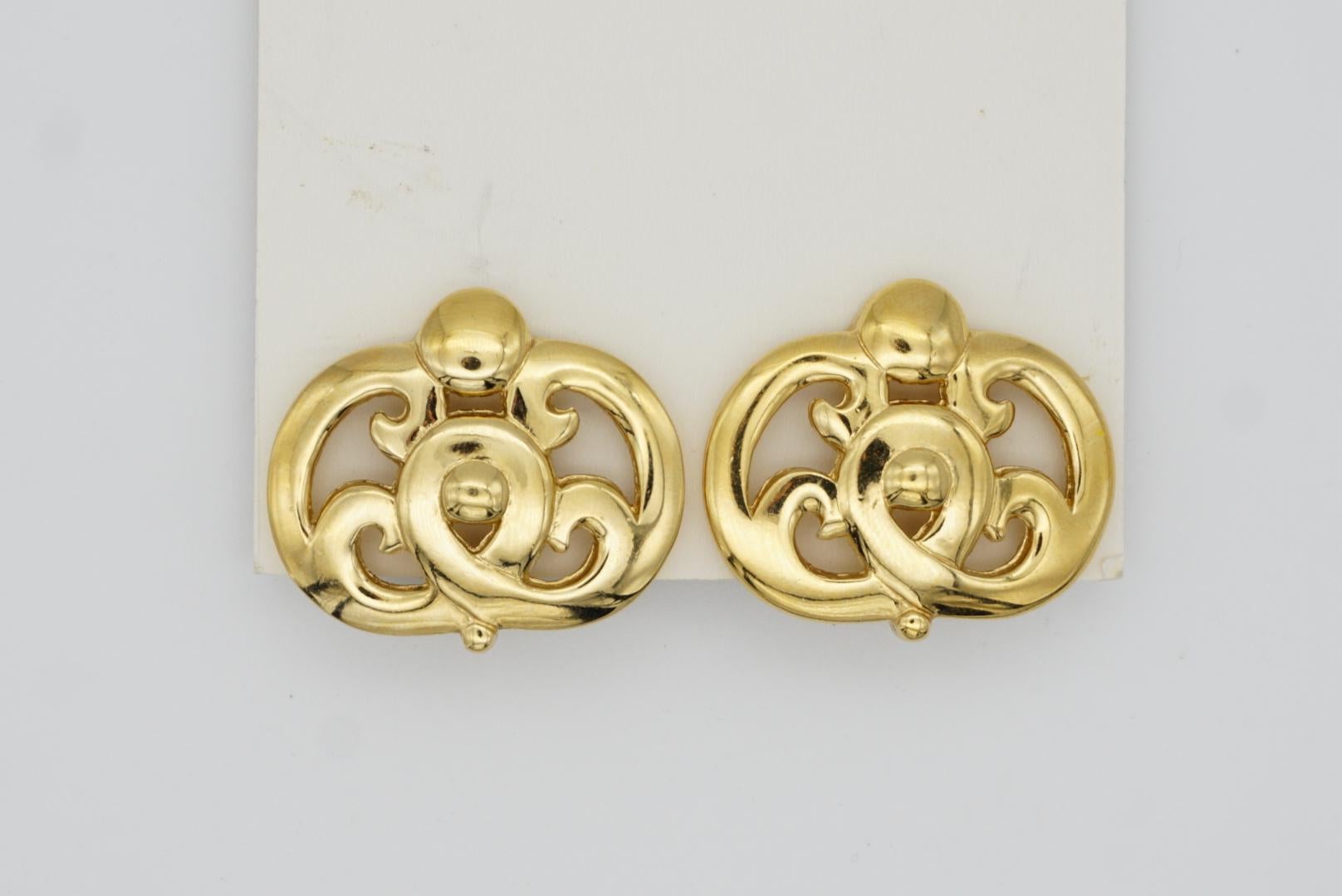 Givenchy Vintage 1980s Baroque Large Openwork Floral Oval Gold Clip Earrings 2