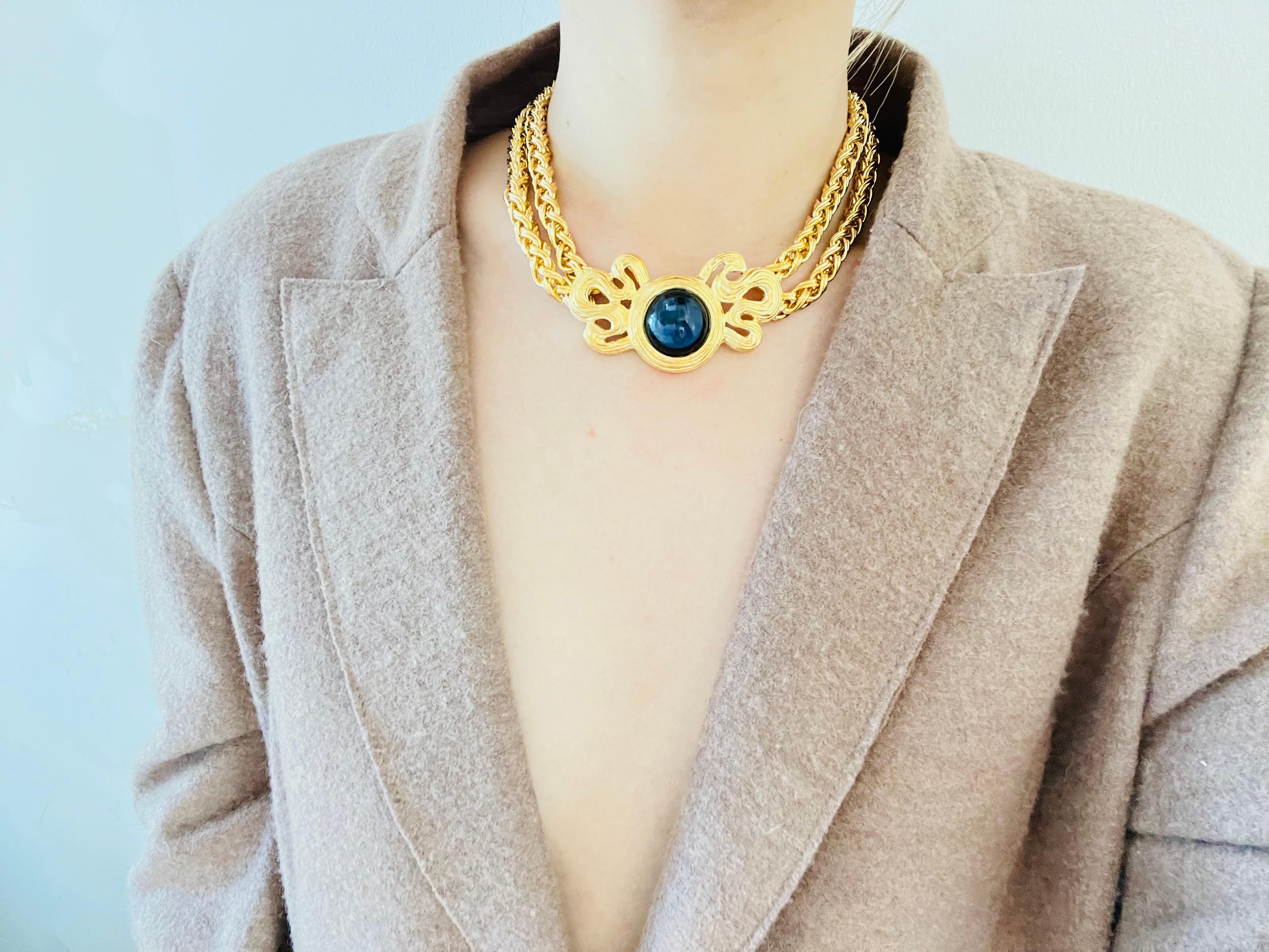 Givenchy Vintage 1980s Chunky Double Layer Lapis Bow Pendant Choker Necklace For Sale 1