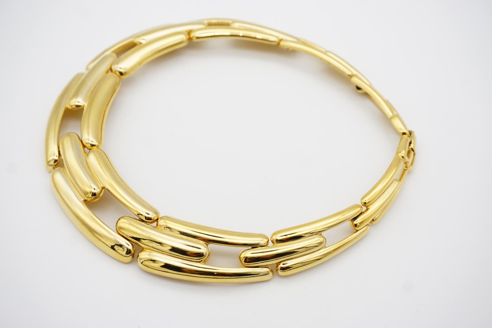 Givenchy Vintage 1980s Chunky Watch Link Interlock Gold Collar Choker Necklace For Sale 2