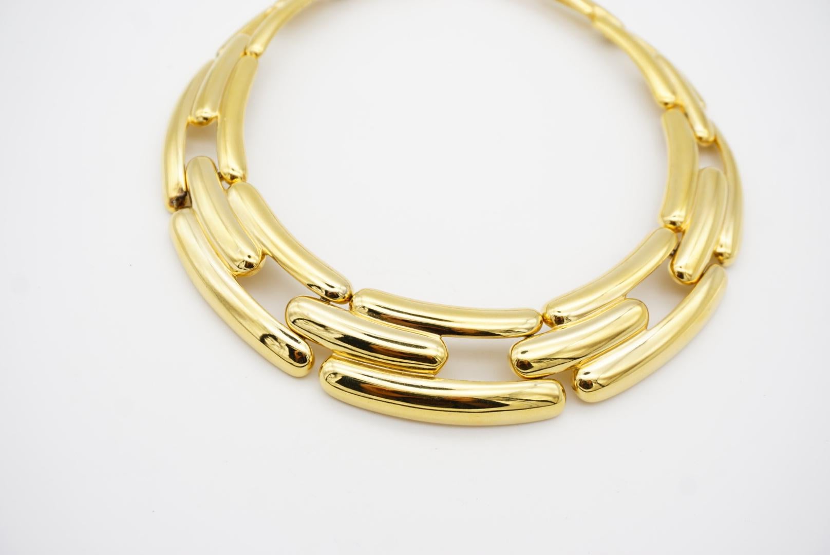 Givenchy Vintage 1980s Chunky Watch Link Interlock Gold Collar Choker Necklace For Sale 1