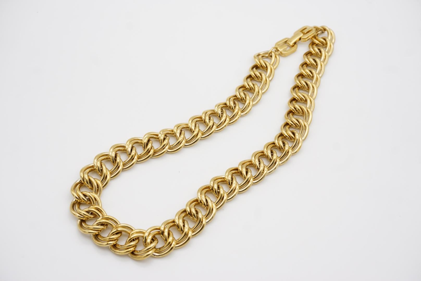 Givenchy Vintage 1980s Double Hoop Interlocked Chunky Chain Curb Link Necklace 4